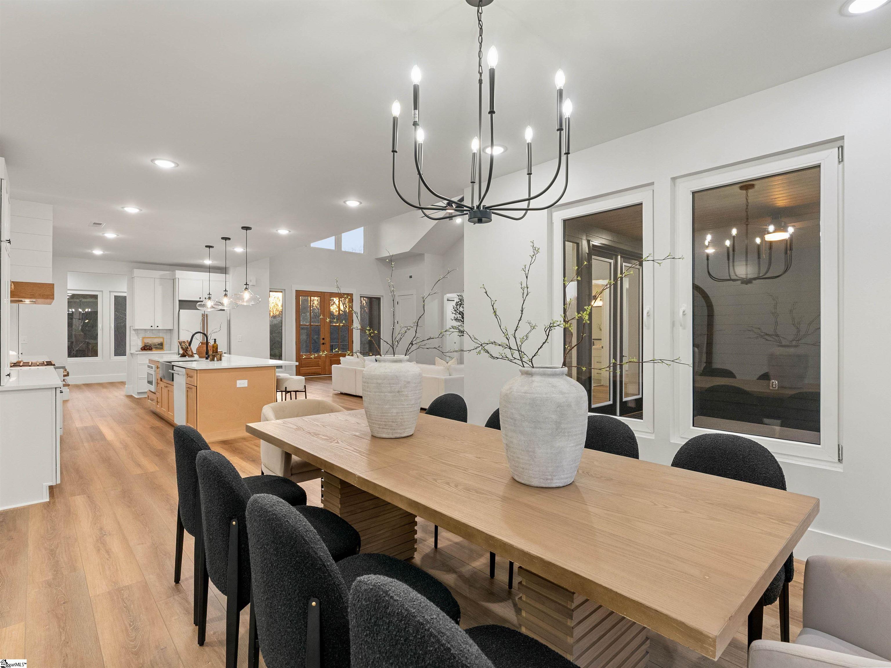112 Marseille Drive