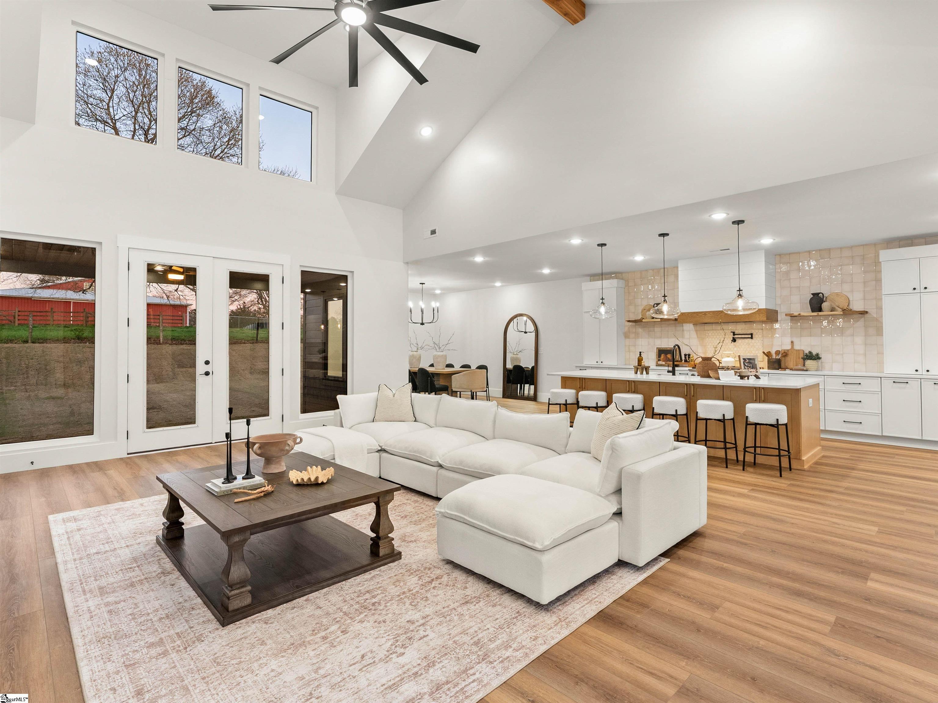 112 Marseille Drive