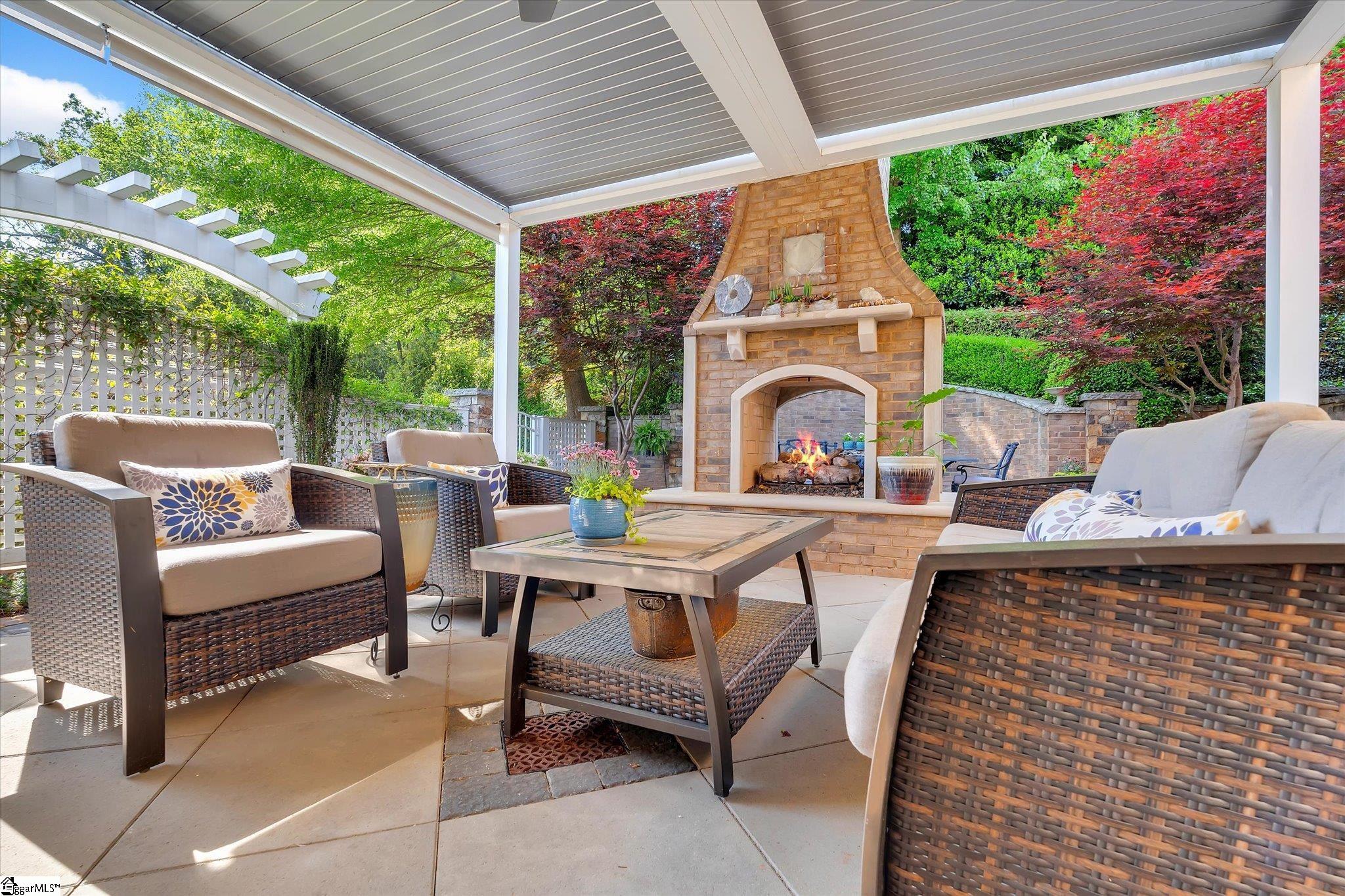 11 English Ivy Lane