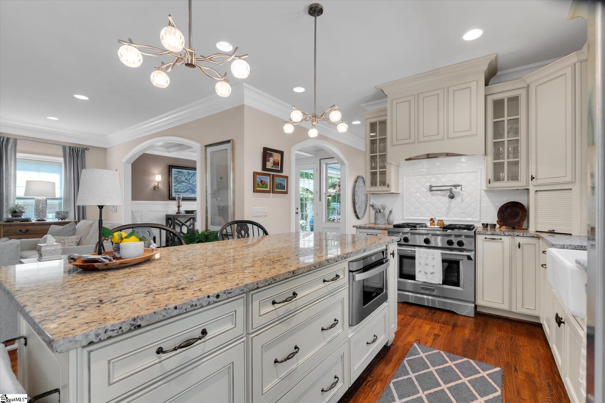11 English Ivy Lane