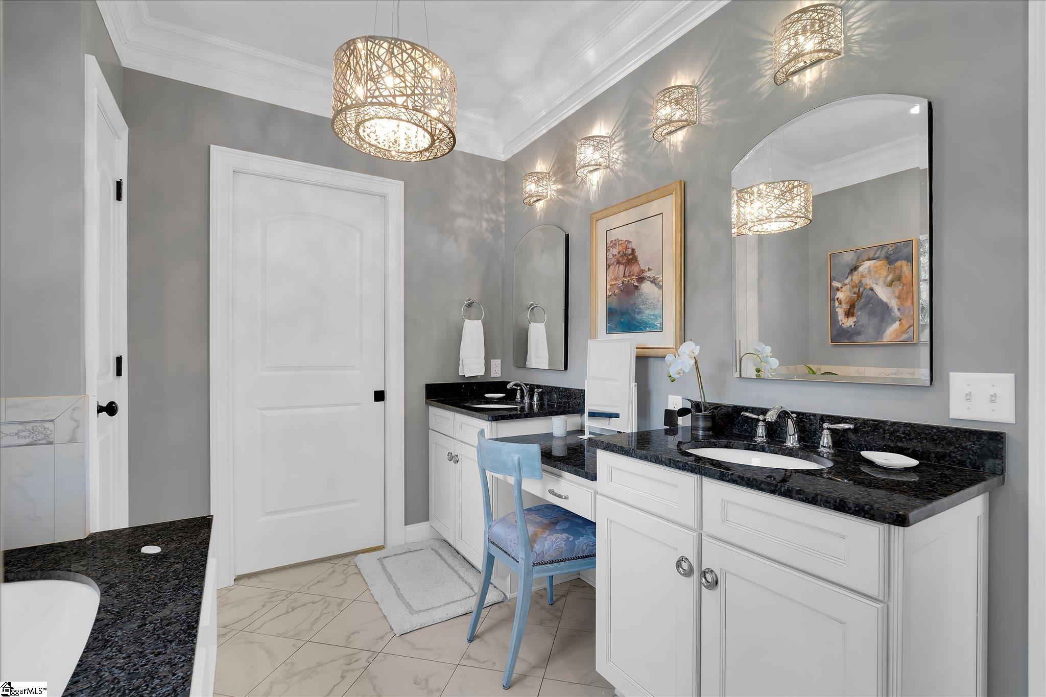 11 English Ivy Lane