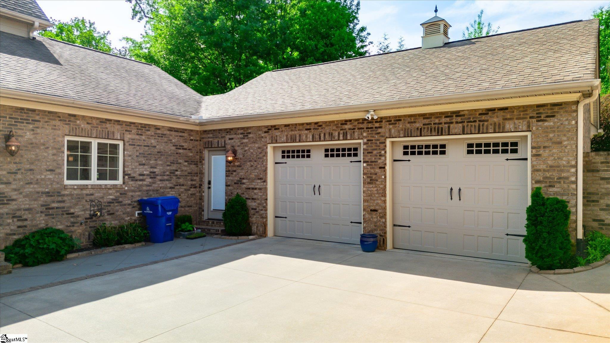 11 English Ivy Lane