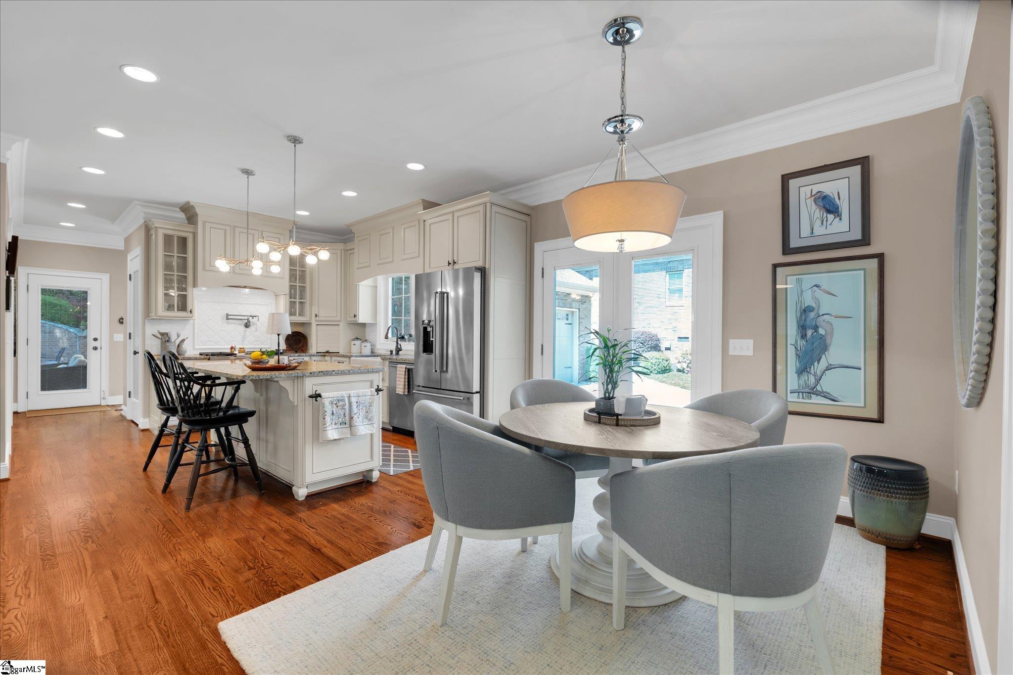 11 English Ivy Lane