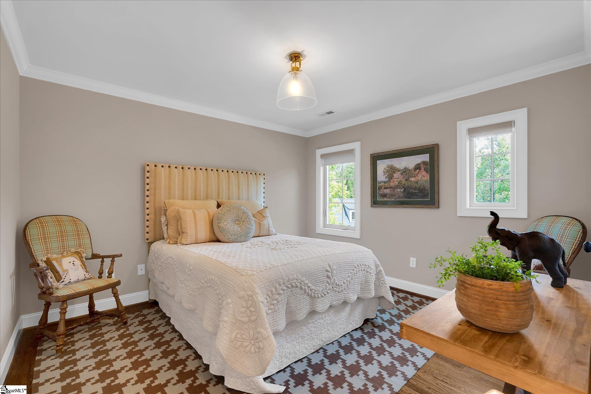11 English Ivy Lane