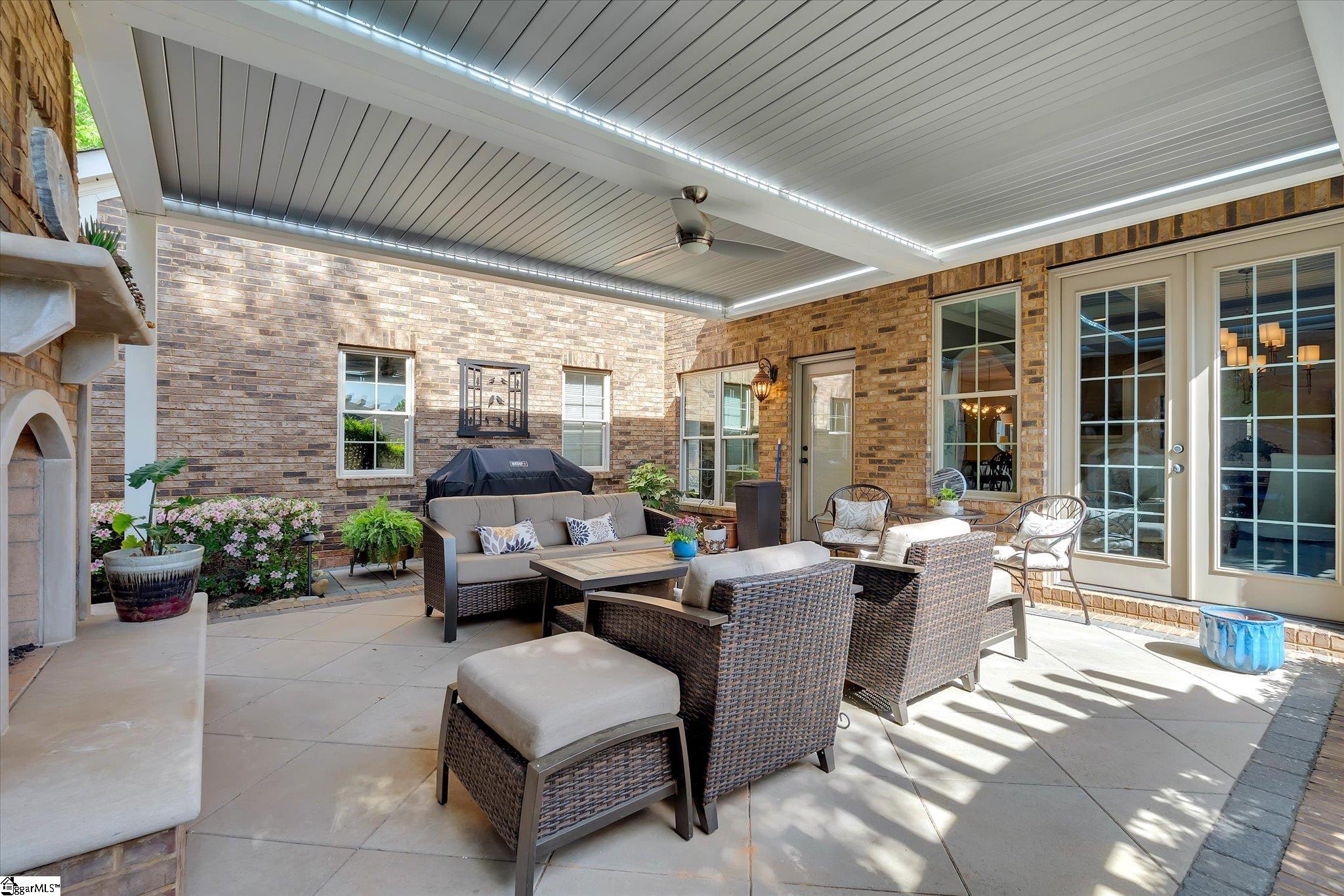 11 English Ivy Lane