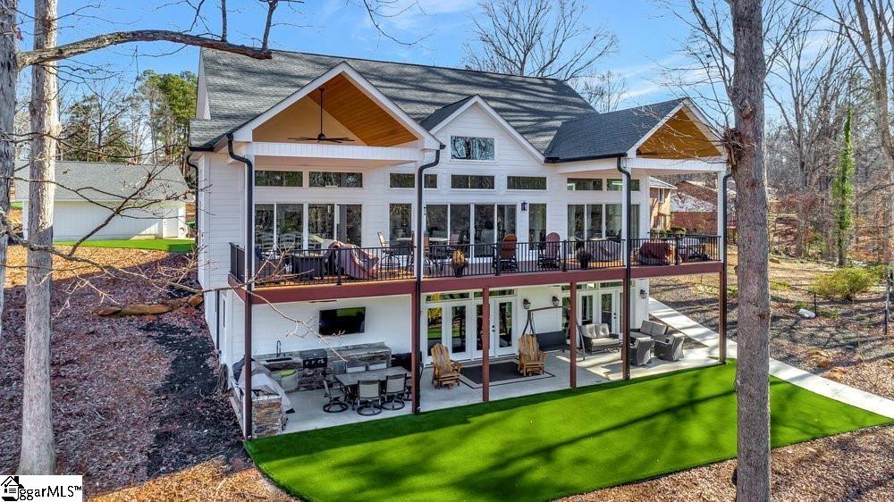 401 Broadwater Circle
