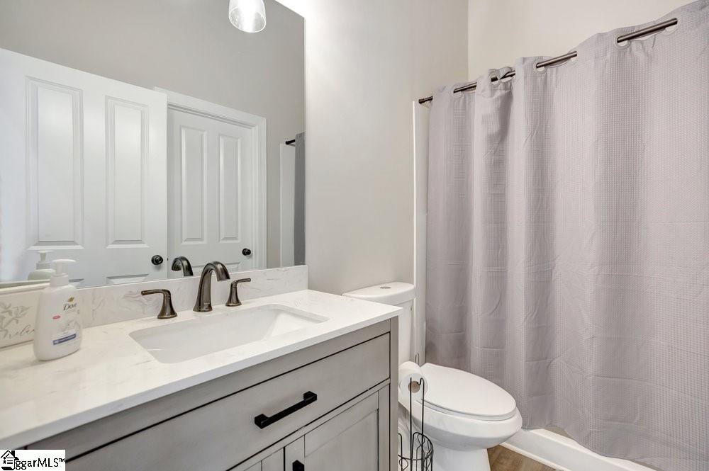 401 Broadwater Circle