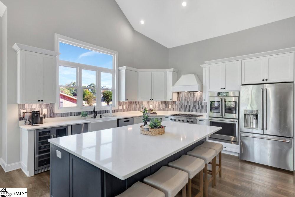 401 Broadwater Circle