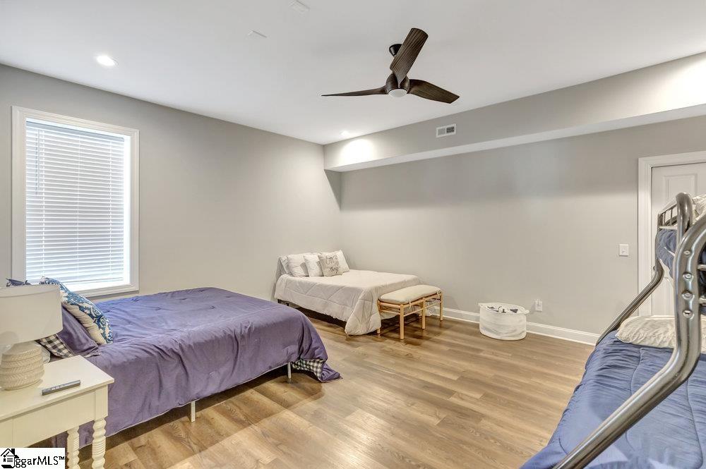 401 Broadwater Circle