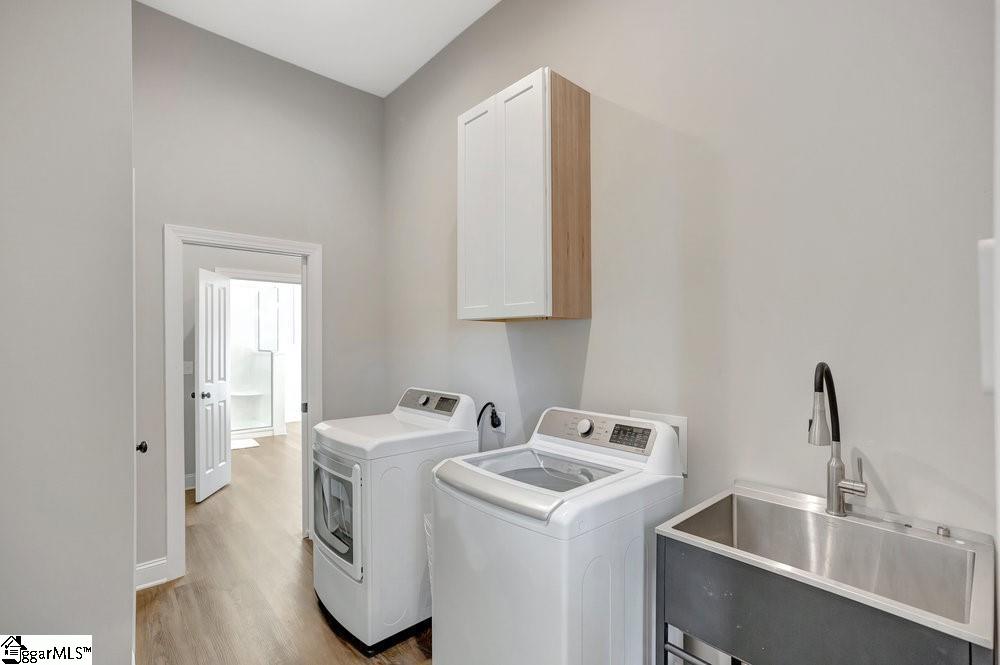 401 Broadwater Circle