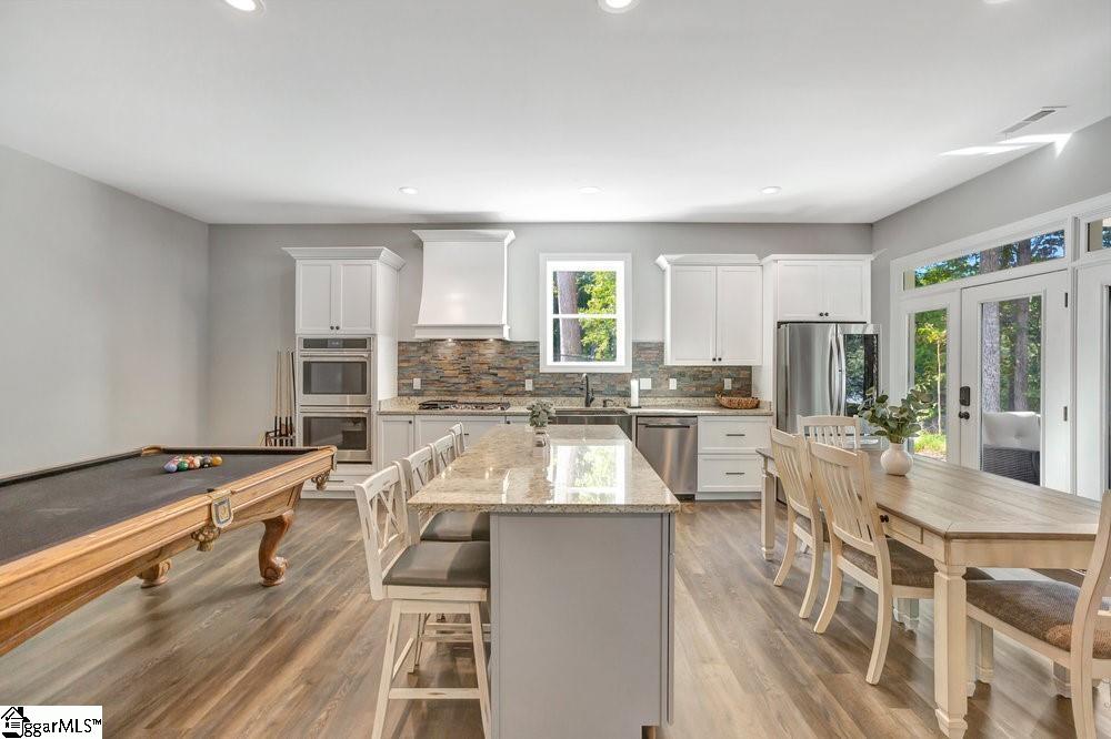 401 Broadwater Circle