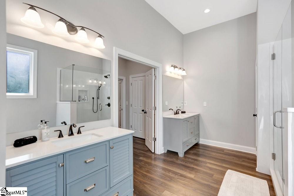 401 Broadwater Circle