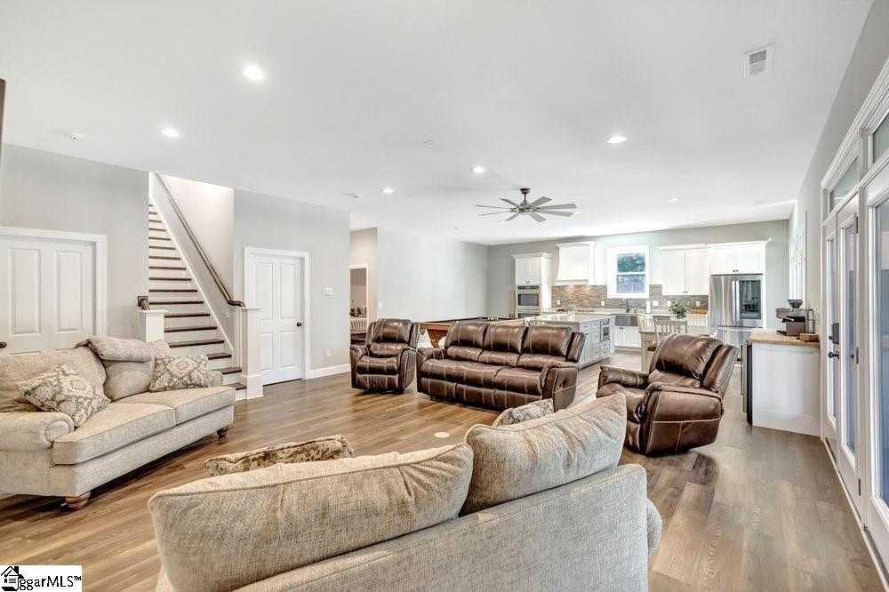 401 Broadwater Circle