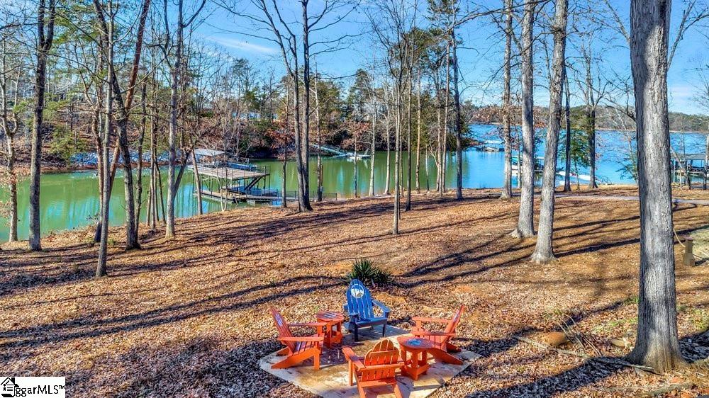 401 Broadwater Circle