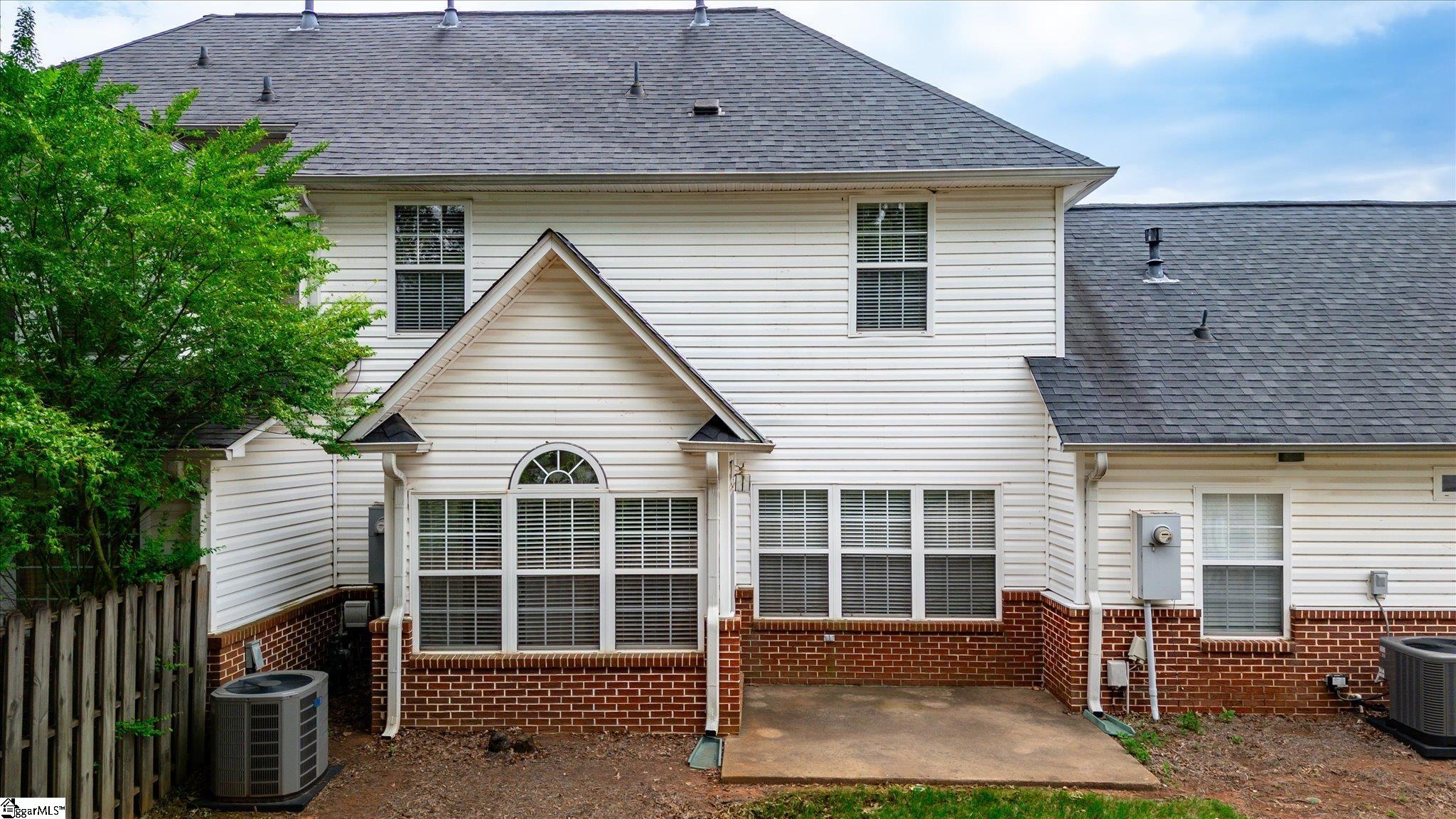 15 Cedar Rock Drive
