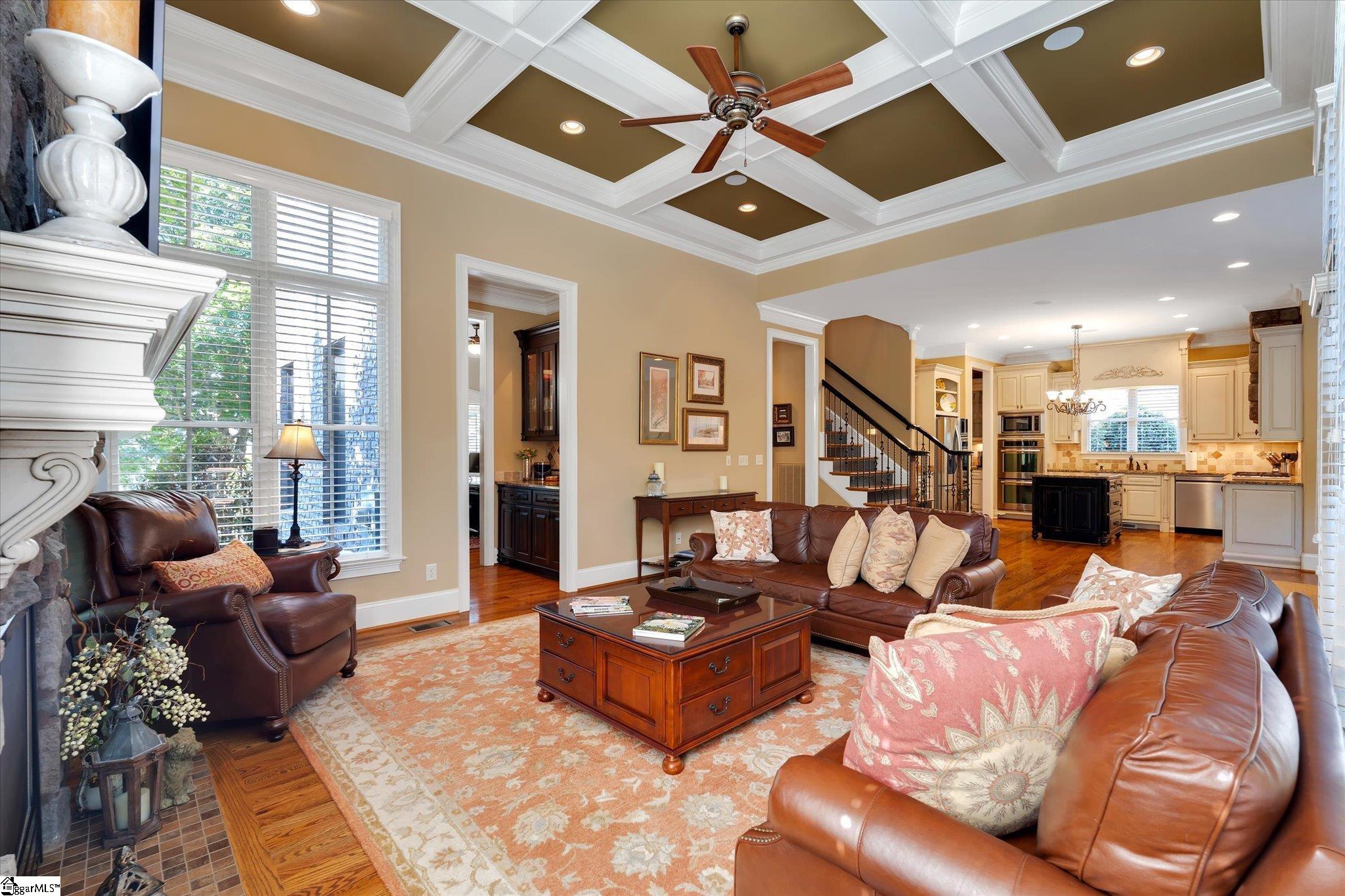10 Travertine Court