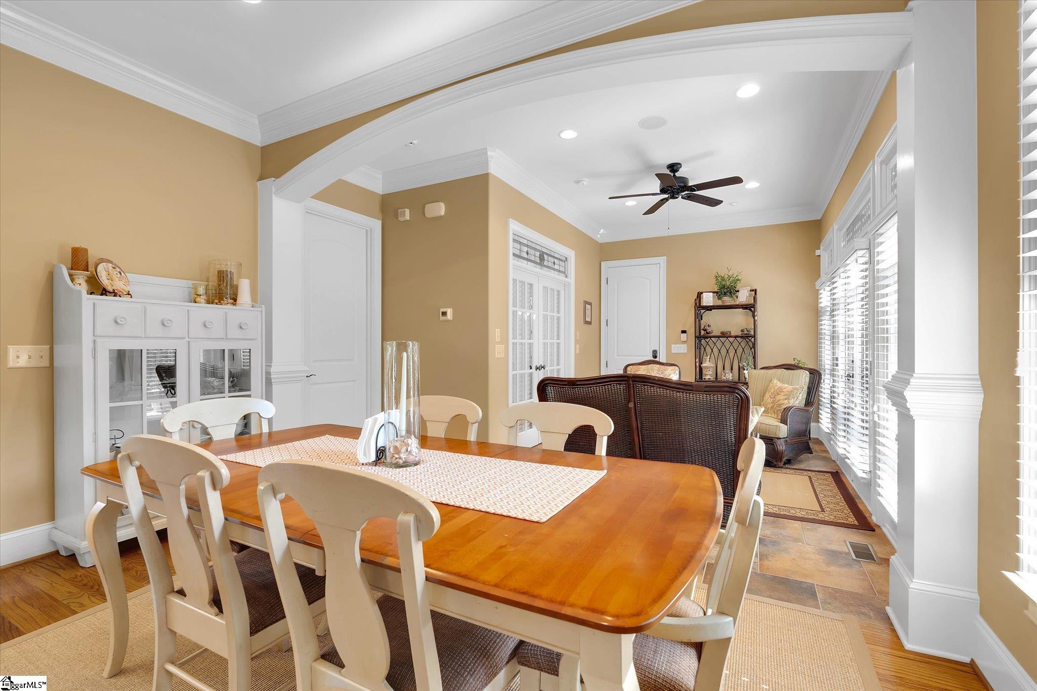 10 Travertine Court