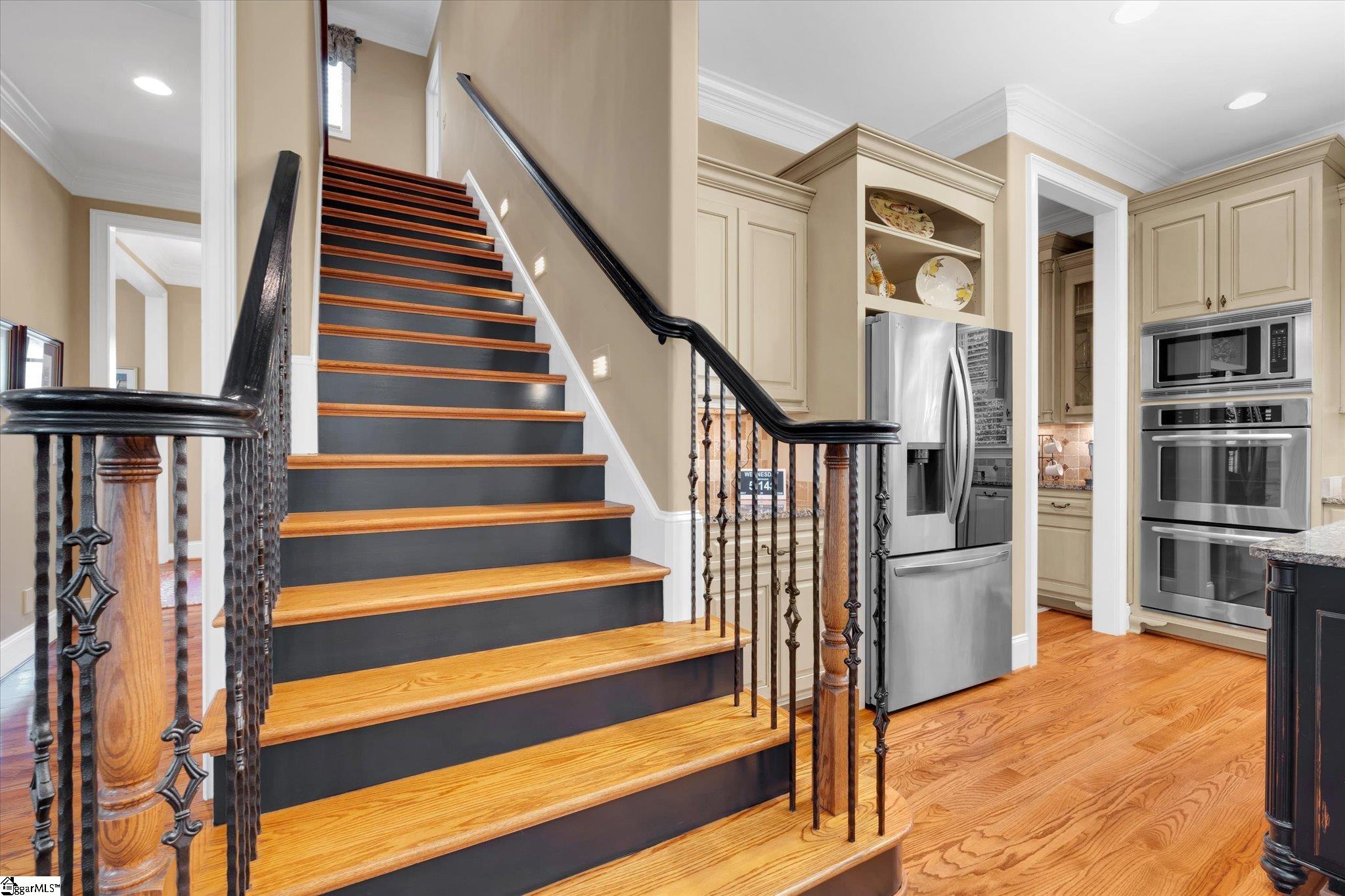 10 Travertine Court