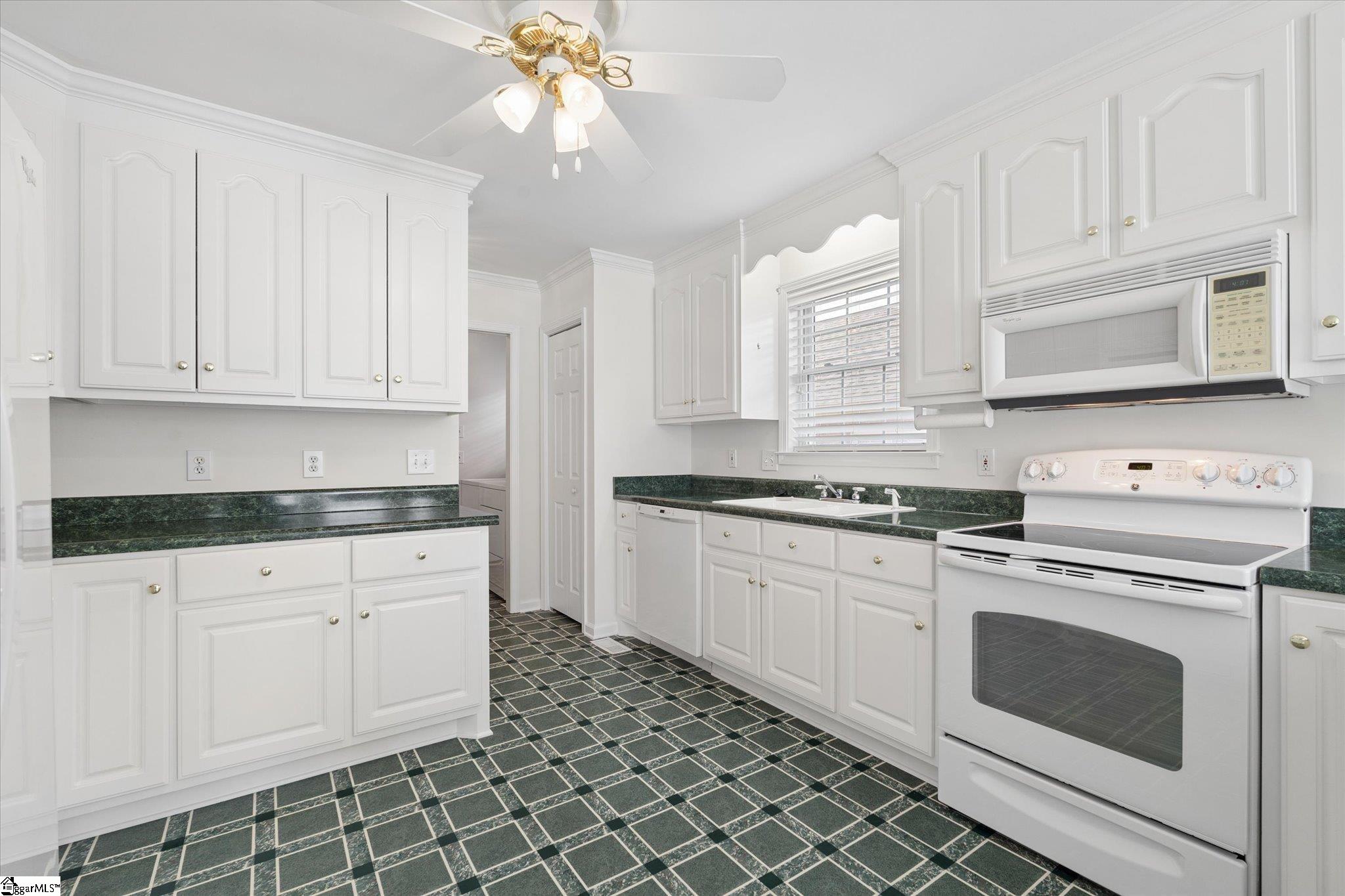 128 Windstone Drive