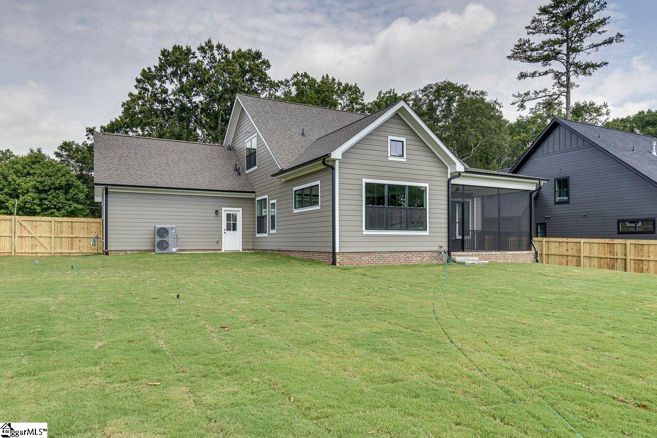 204 Forest Park Drive