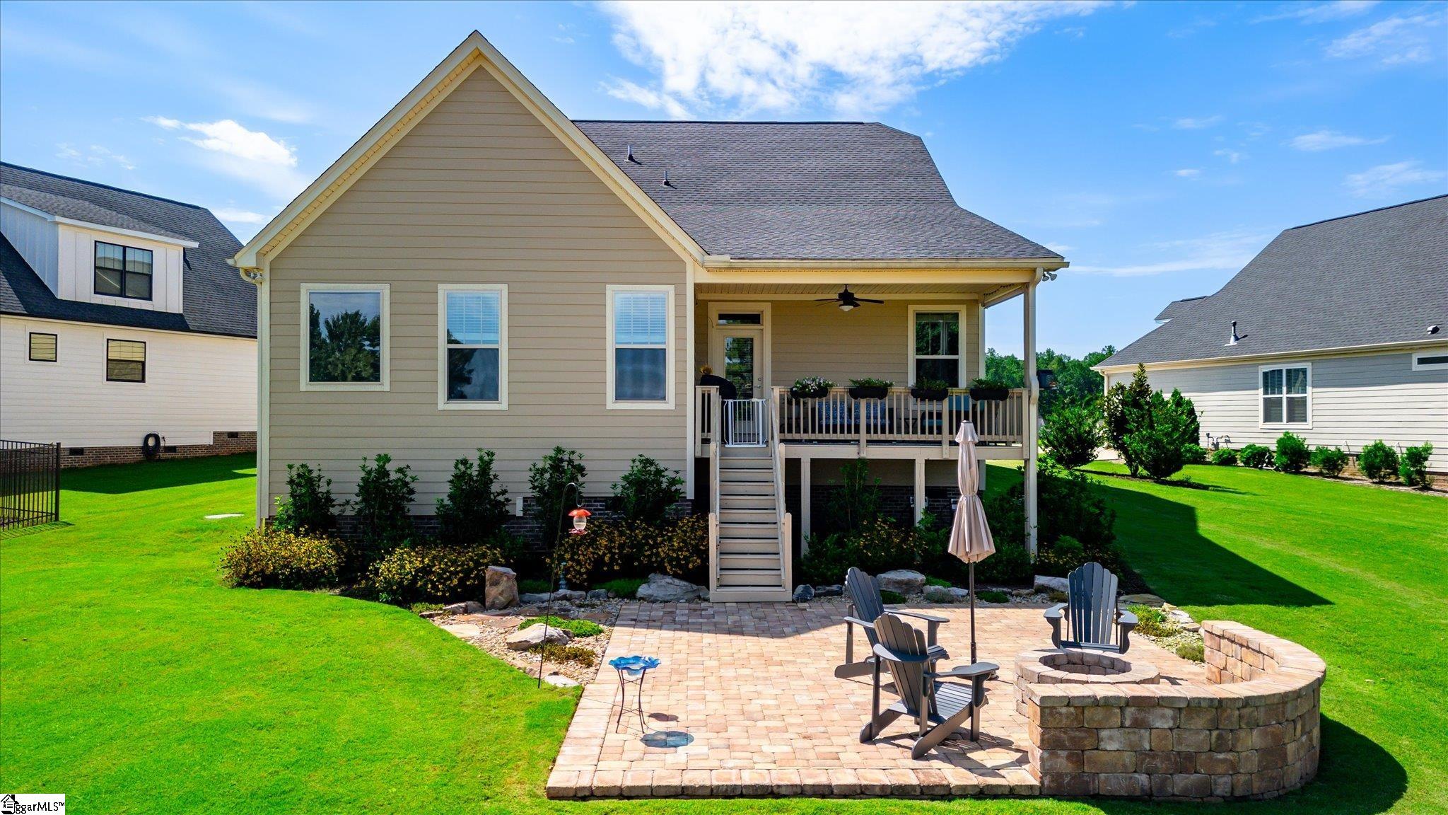 218 Montview Circle