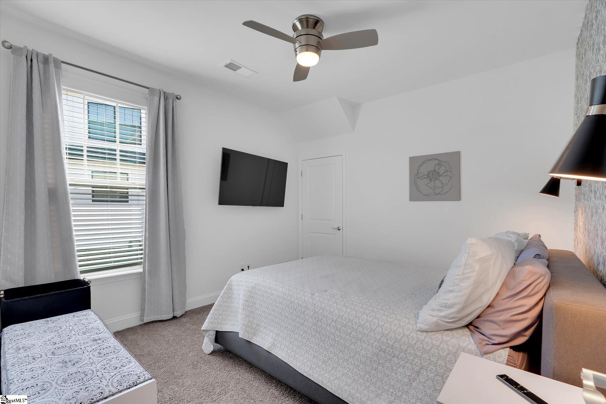 218 Montview Circle