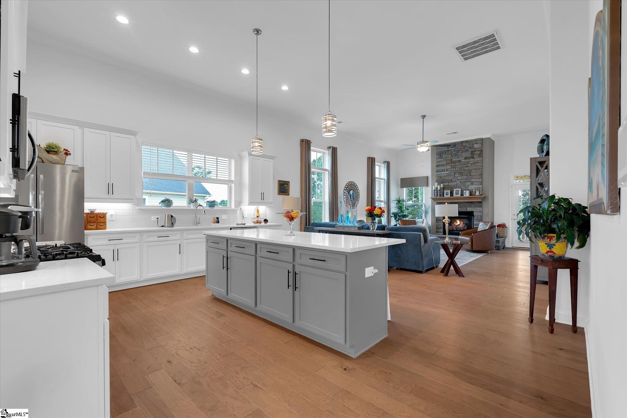 218 Montview Circle