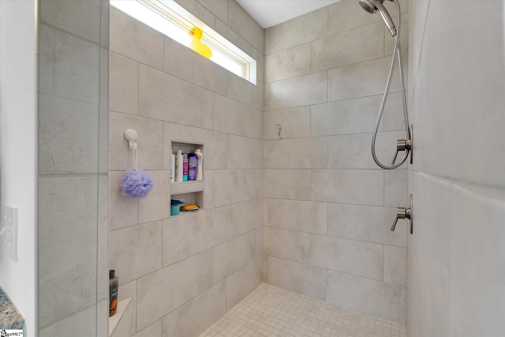 218 Montview Circle