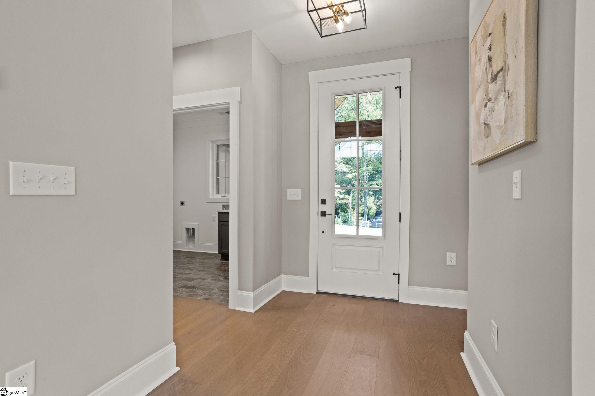 208 Forest Park Drive