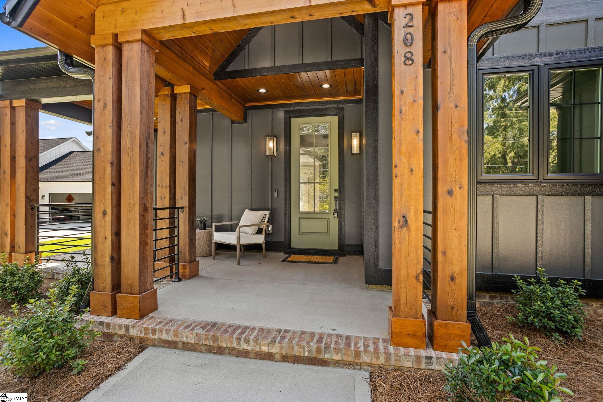 208 Forest Park Drive