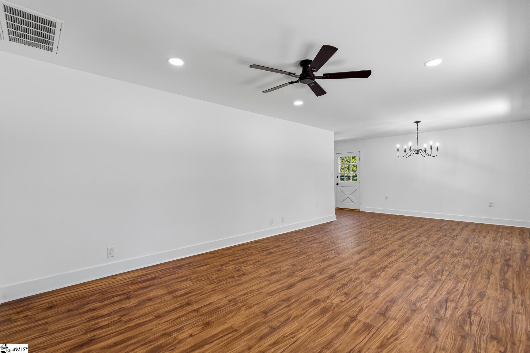 208 Williamsburg Road