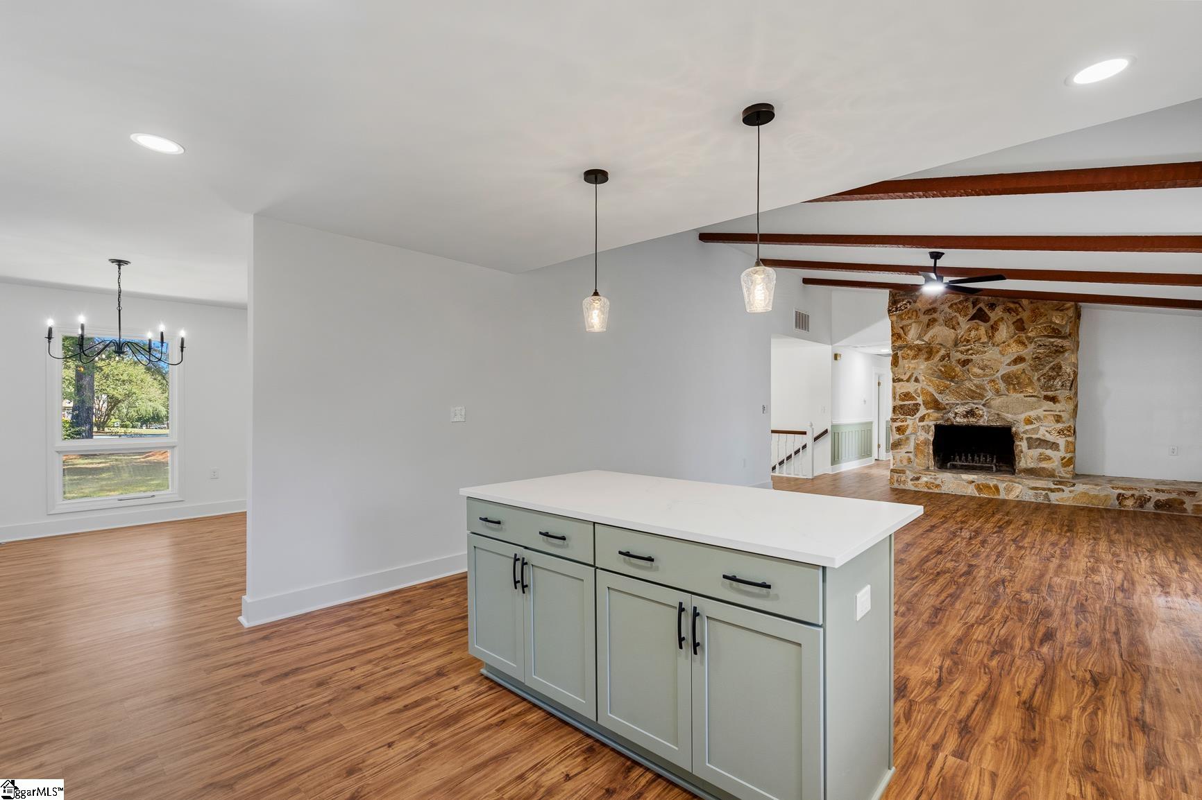 208 Williamsburg Road
