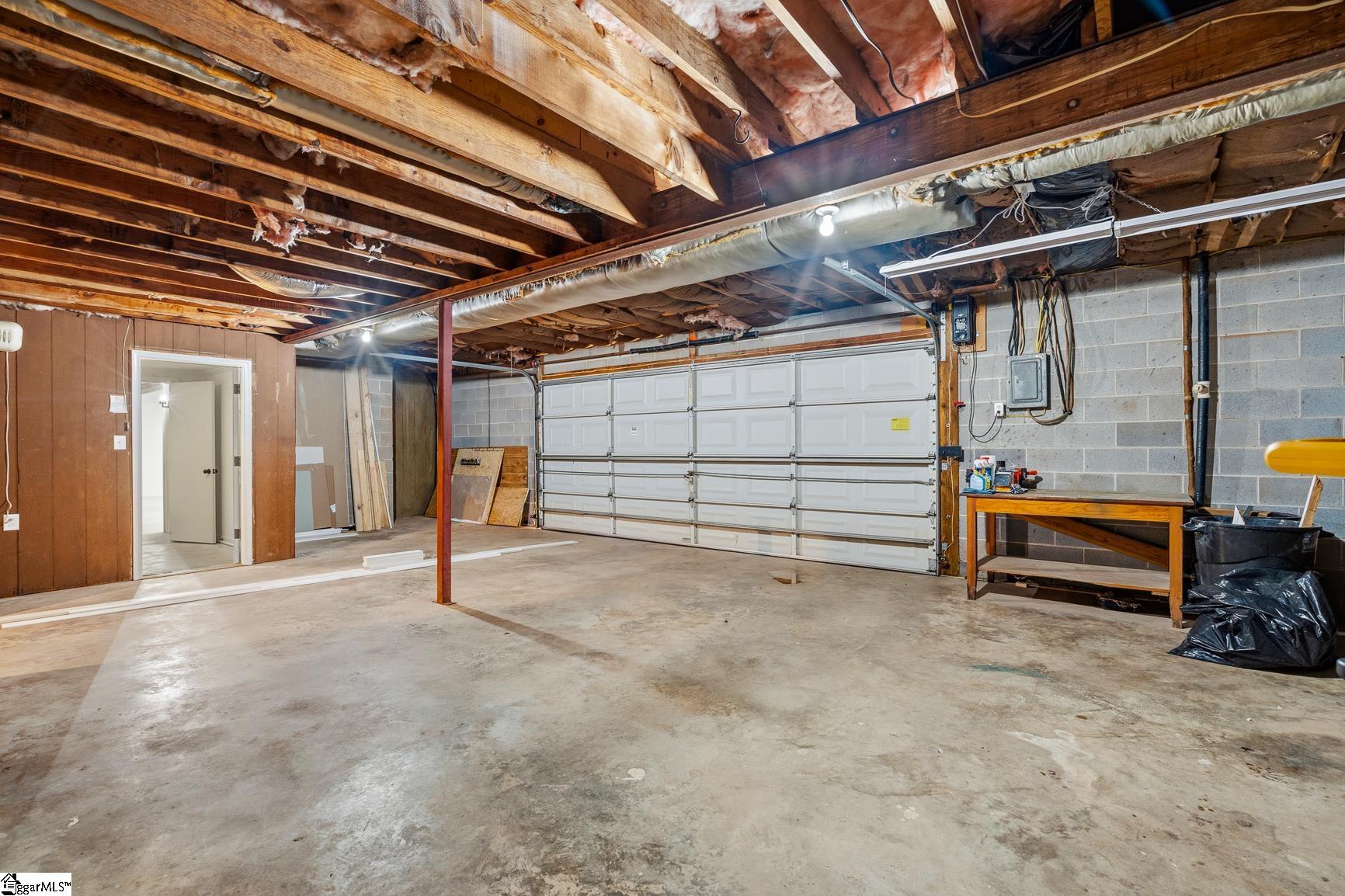 208 Williamsburg Road