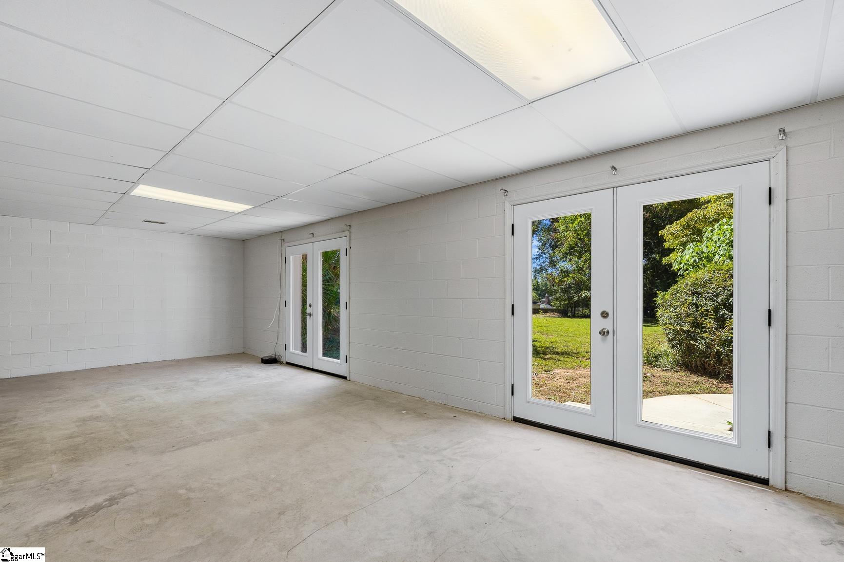 208 Williamsburg Road