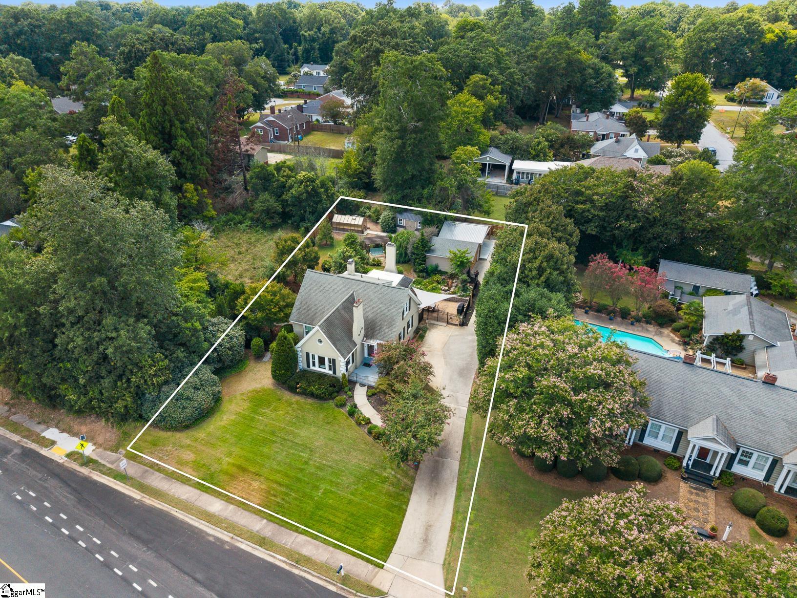 1819 Club Drive