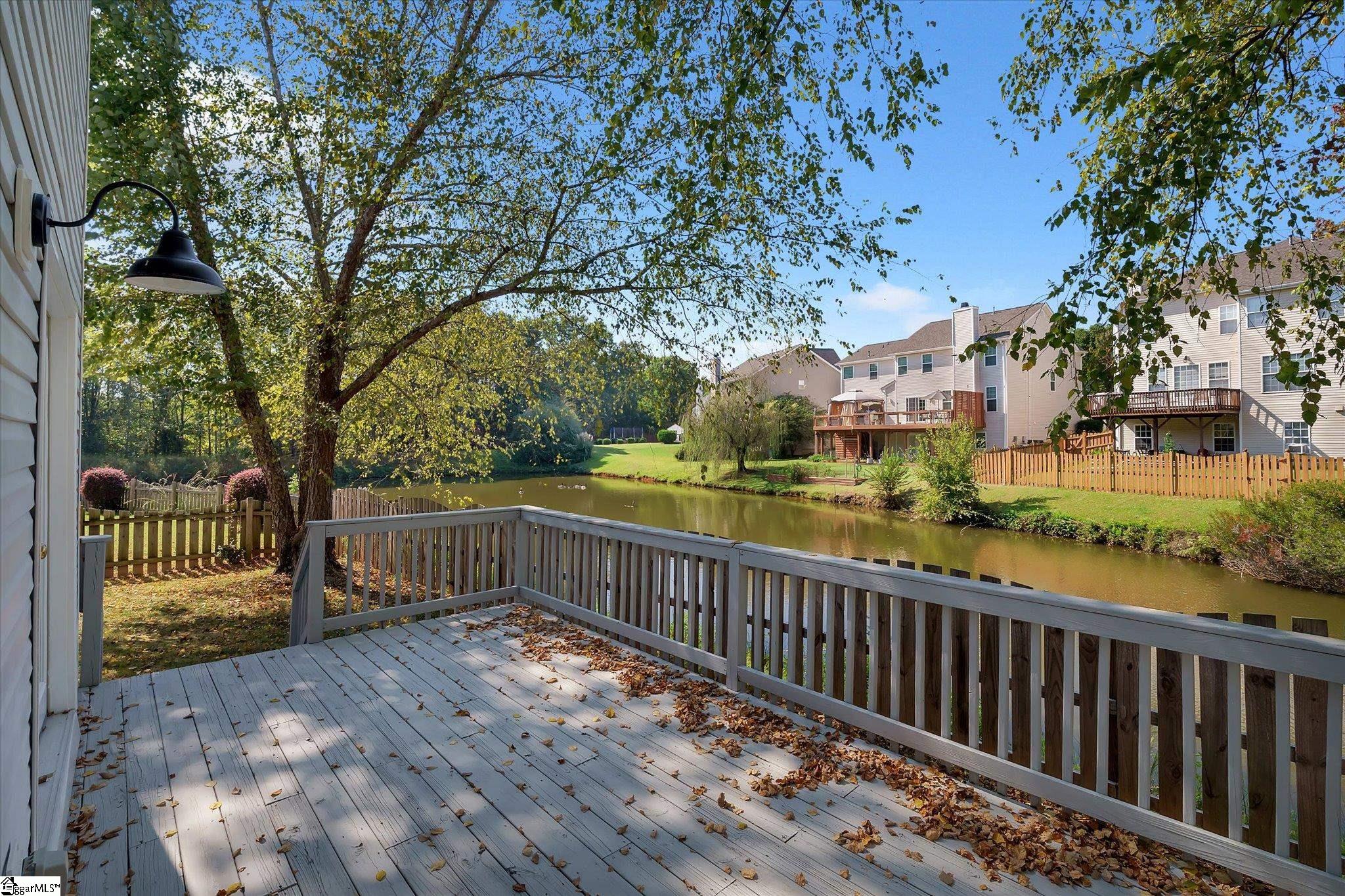 412 Woodruff Lake Way