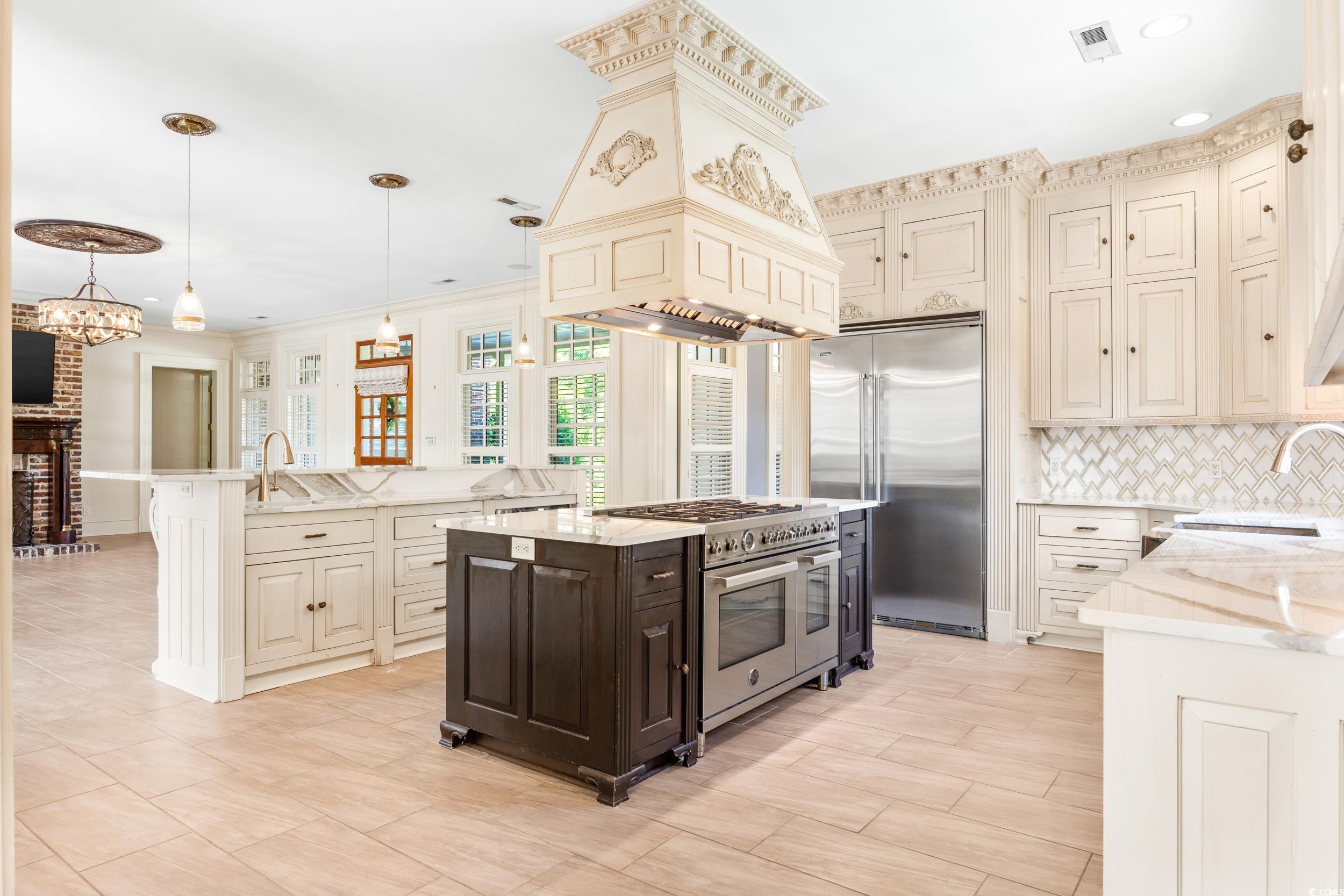 9502 Lake Dr.