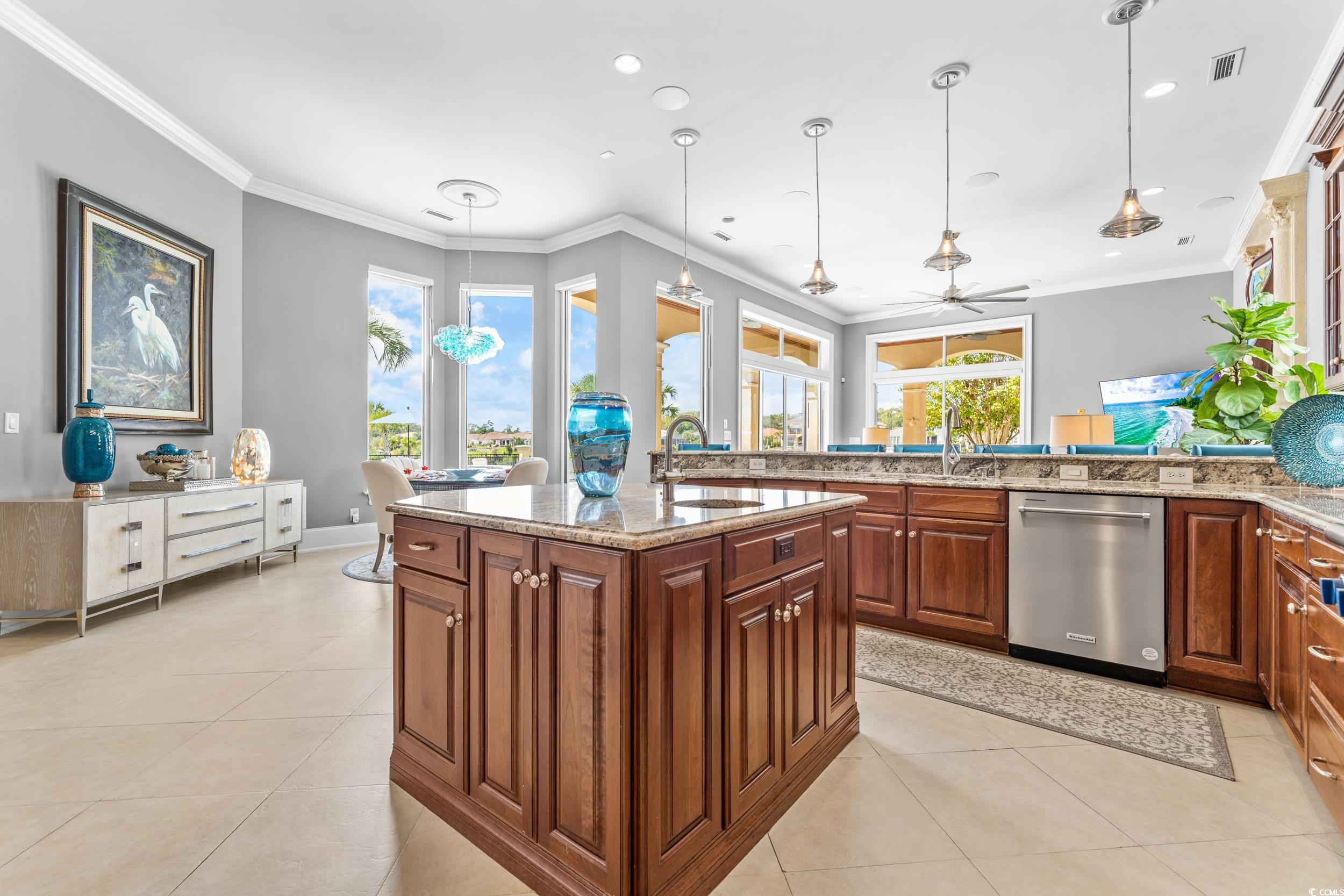 9285 Marina Pkwy.