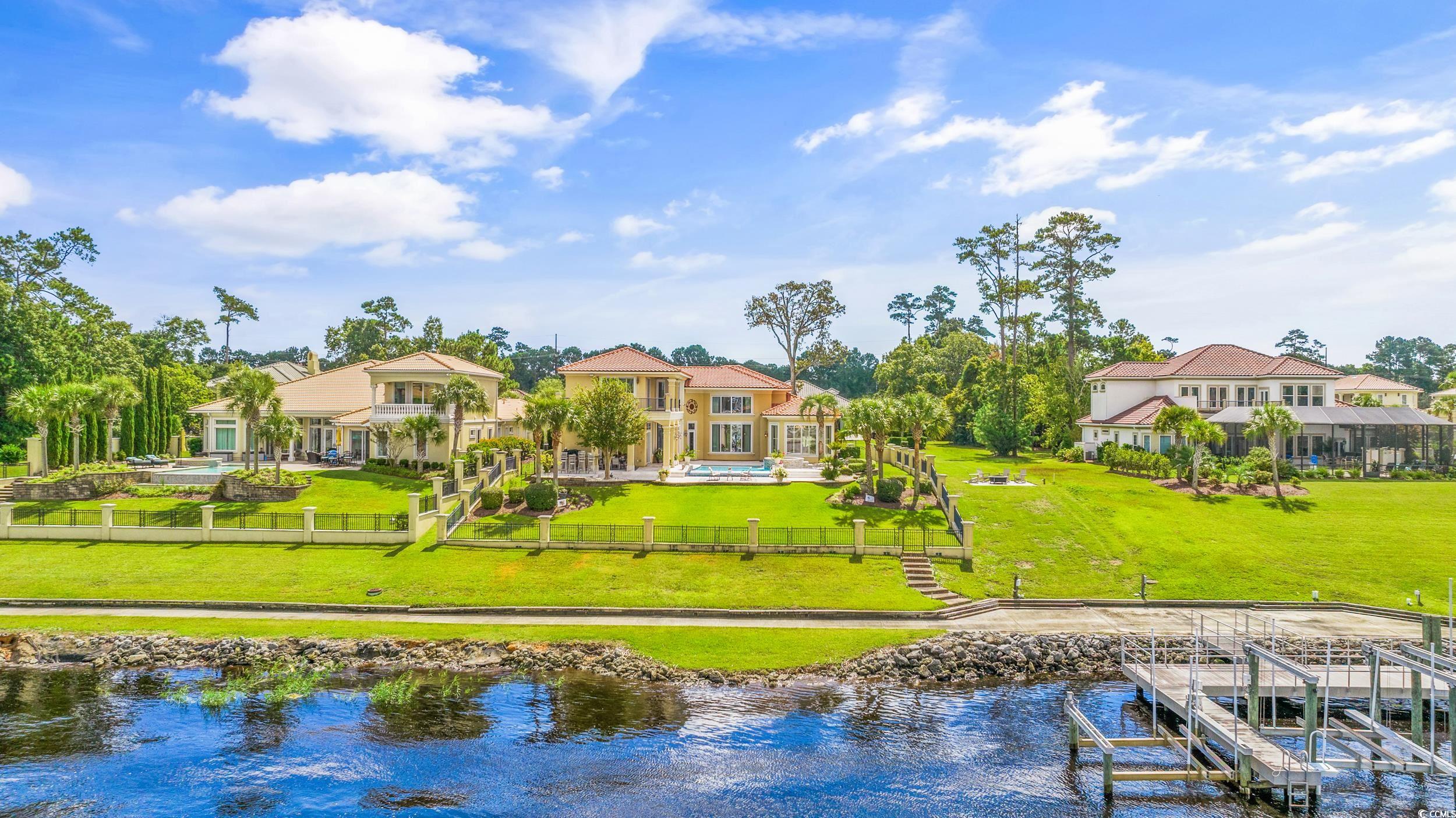 9285 Marina Pkwy.