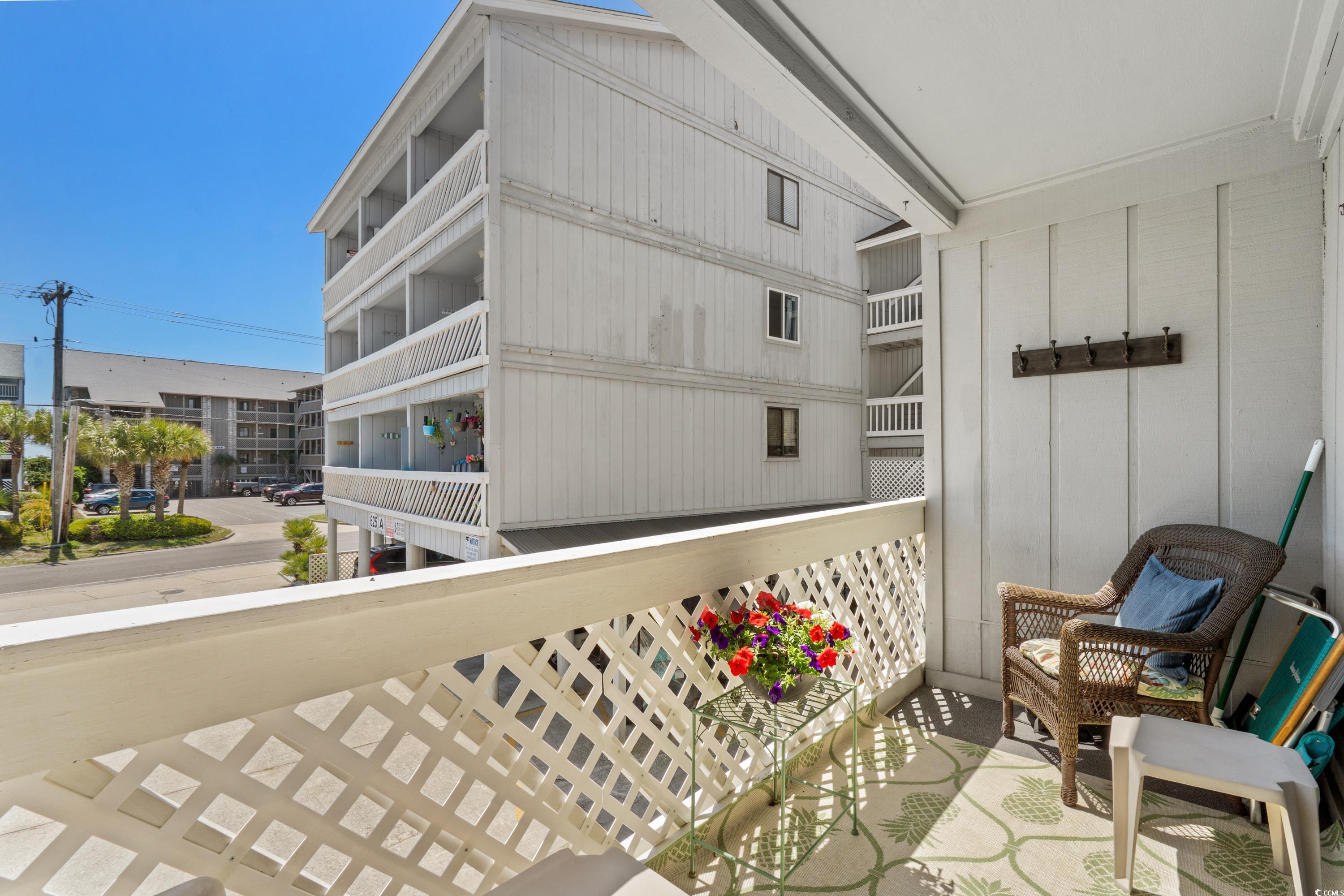 625 N Waccamaw Dr. Unit: 107