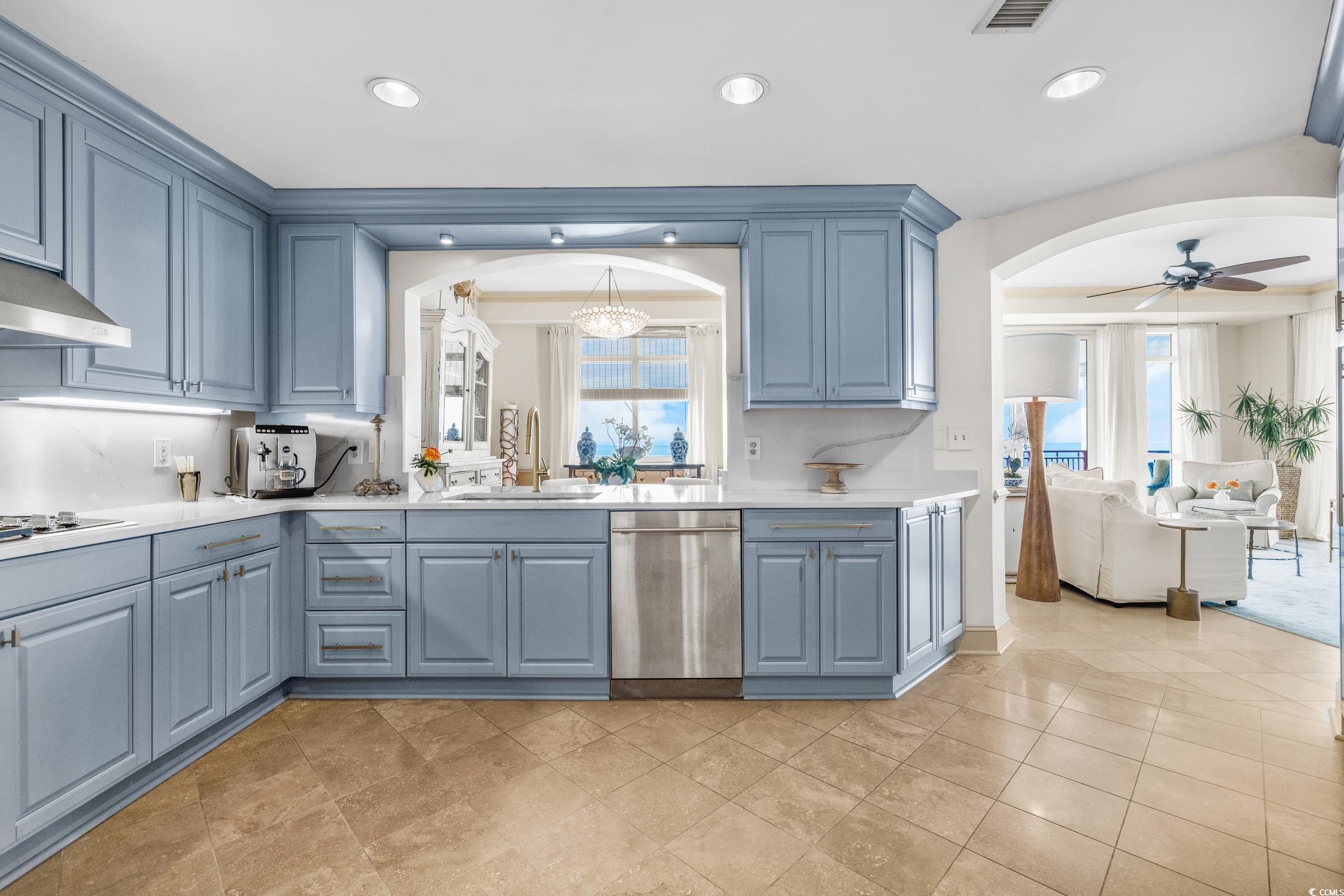 122 Vista Del Mar Ln. Unit: 2-302