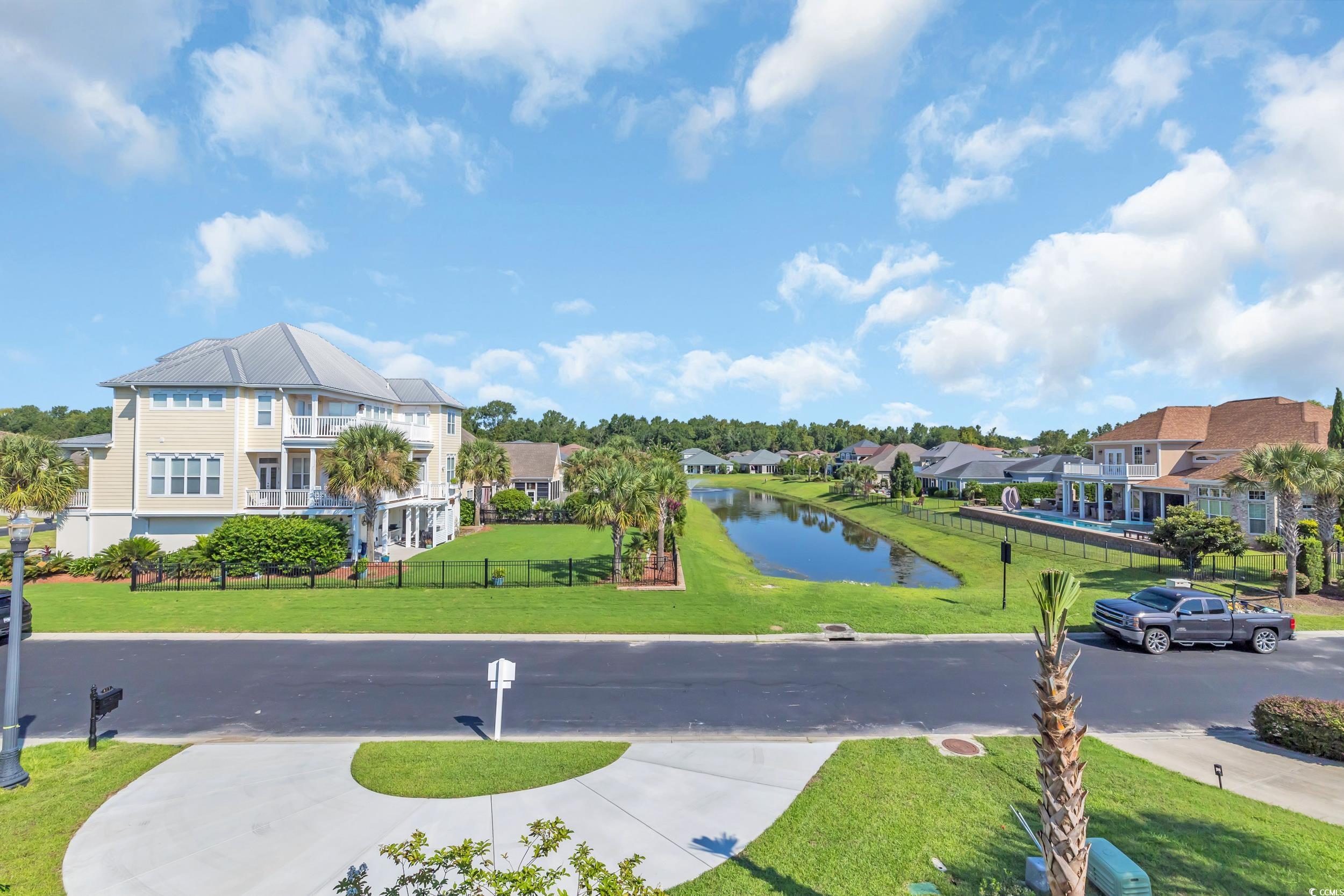 813 Bluffview Dr.