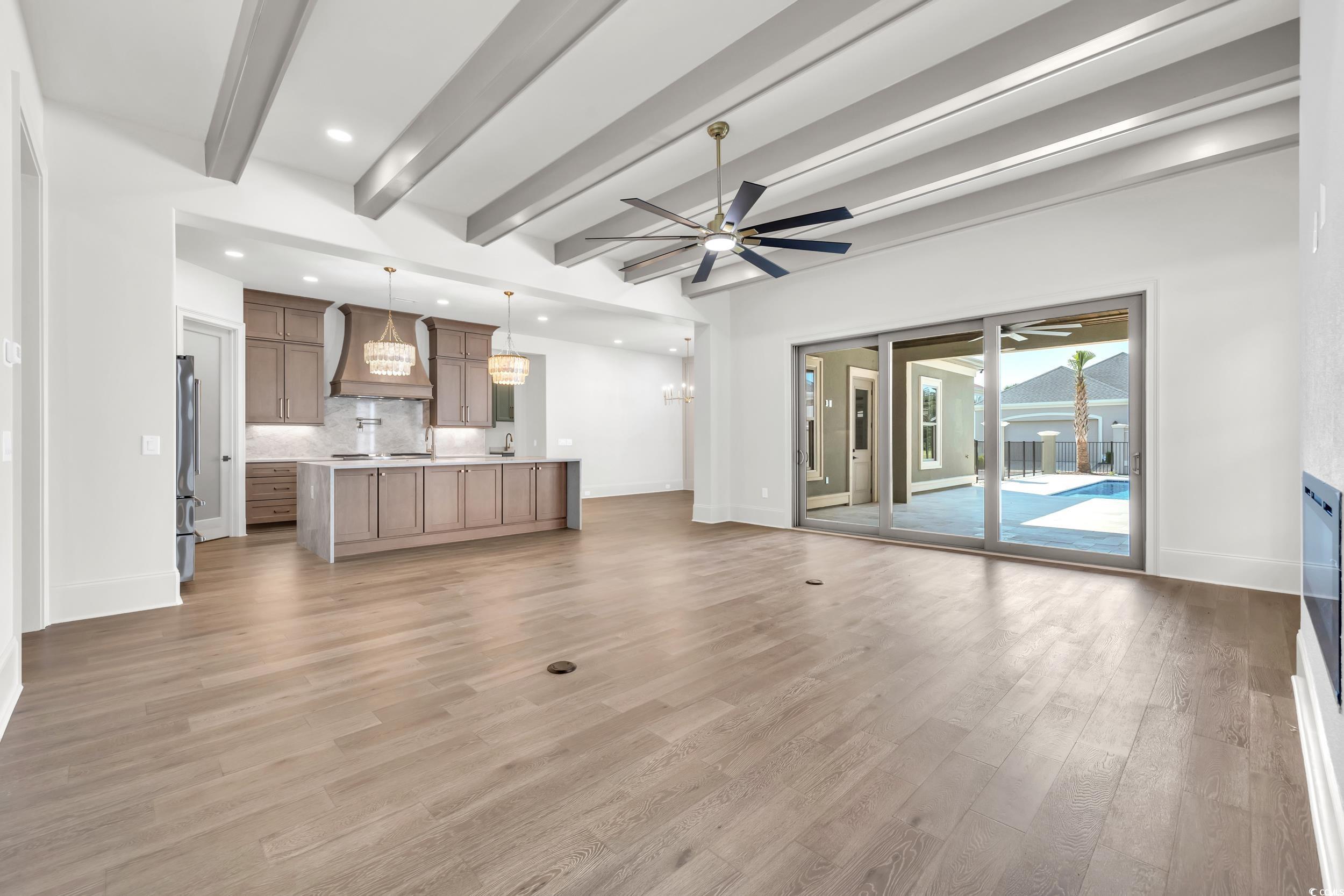 813 Bluffview Dr.