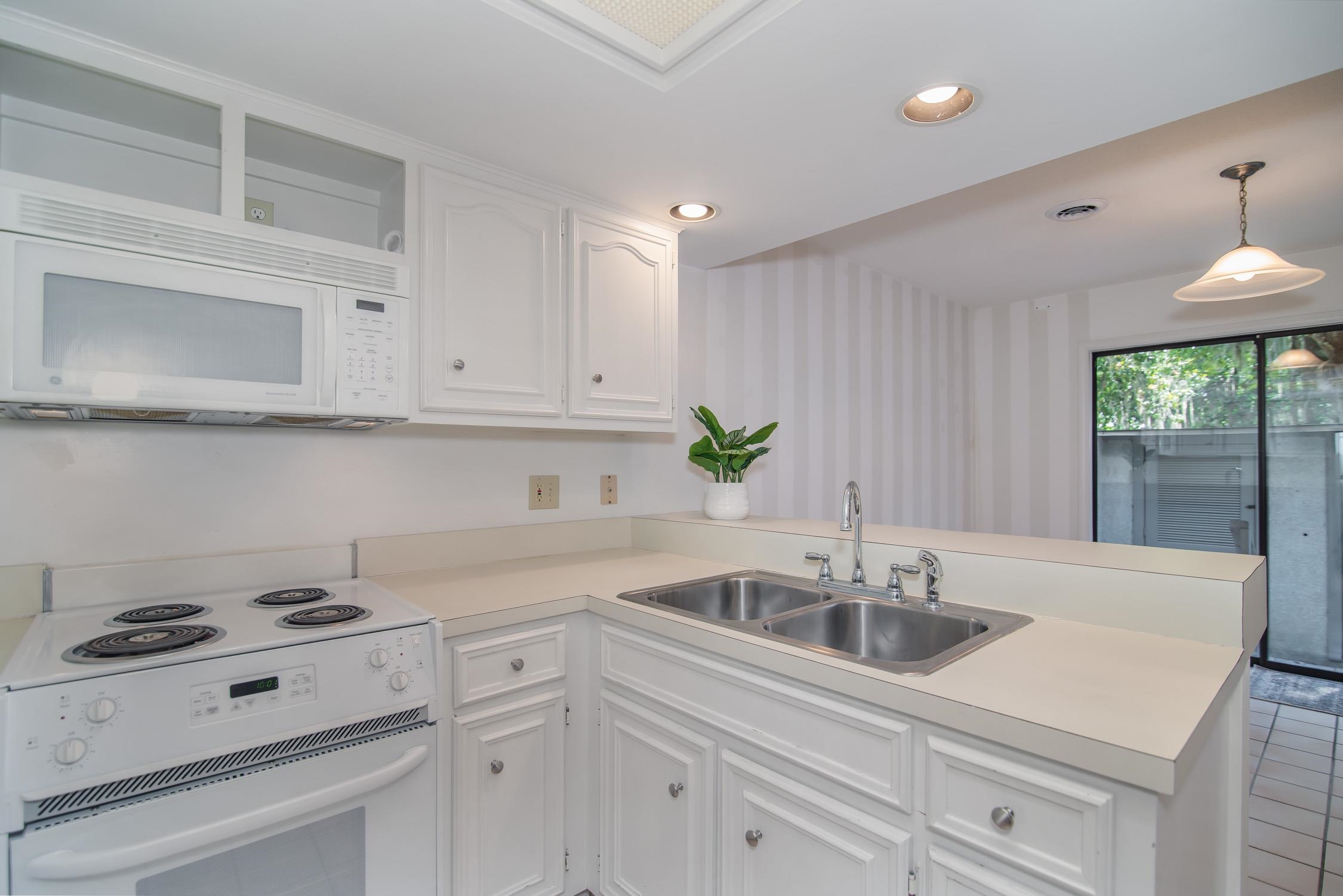 31 Battery White Ct. Unit: 1005
