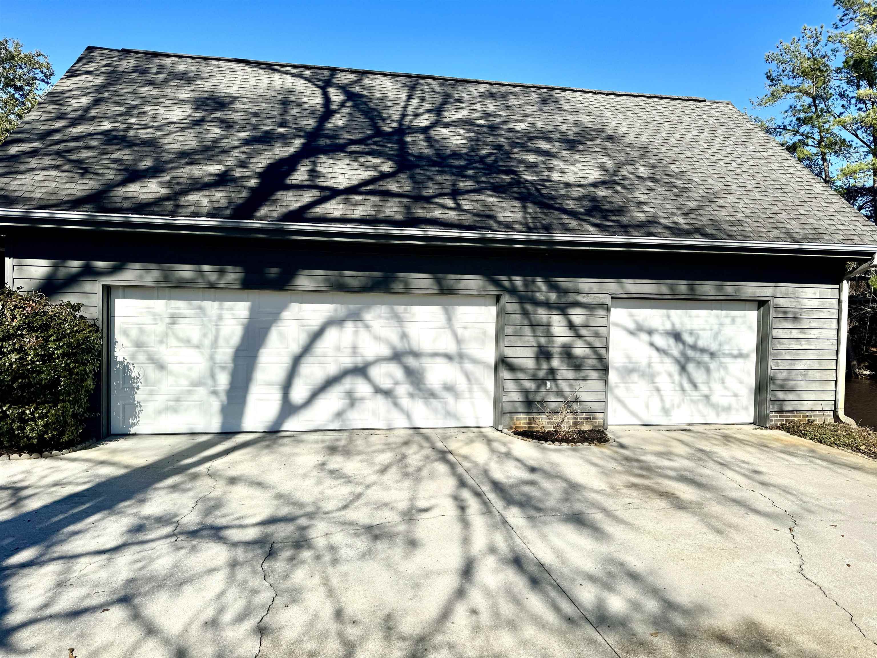 94 John Green Ln.