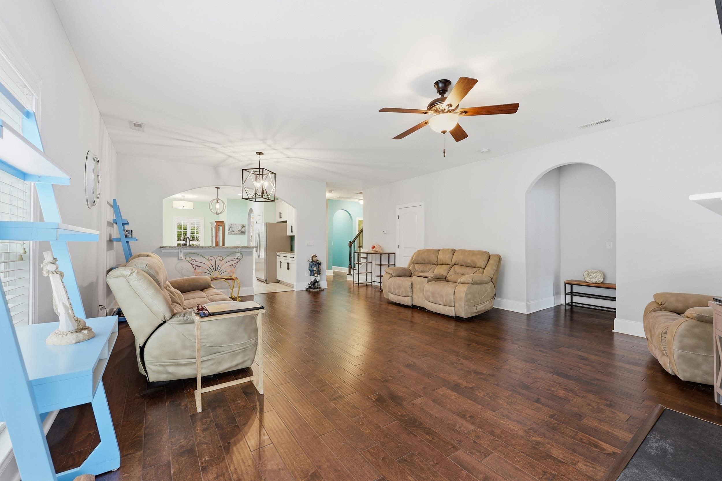330 Mesa Grande Dr.