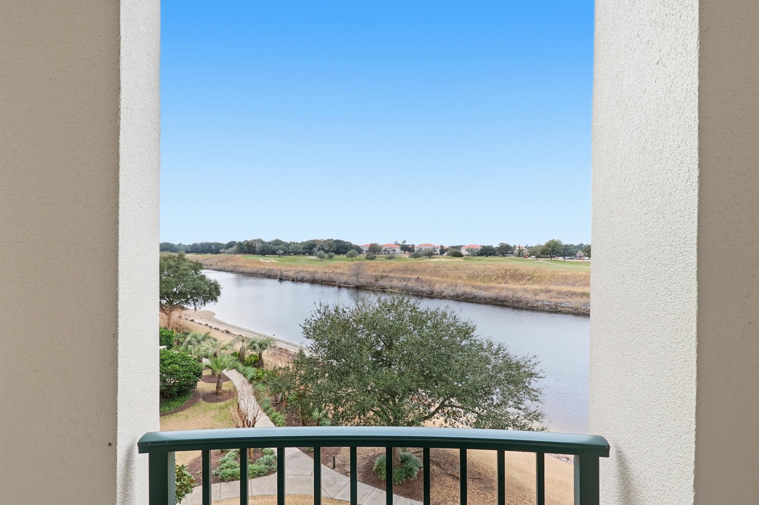 8121 Amalfi Pl. Unit: 4-404
