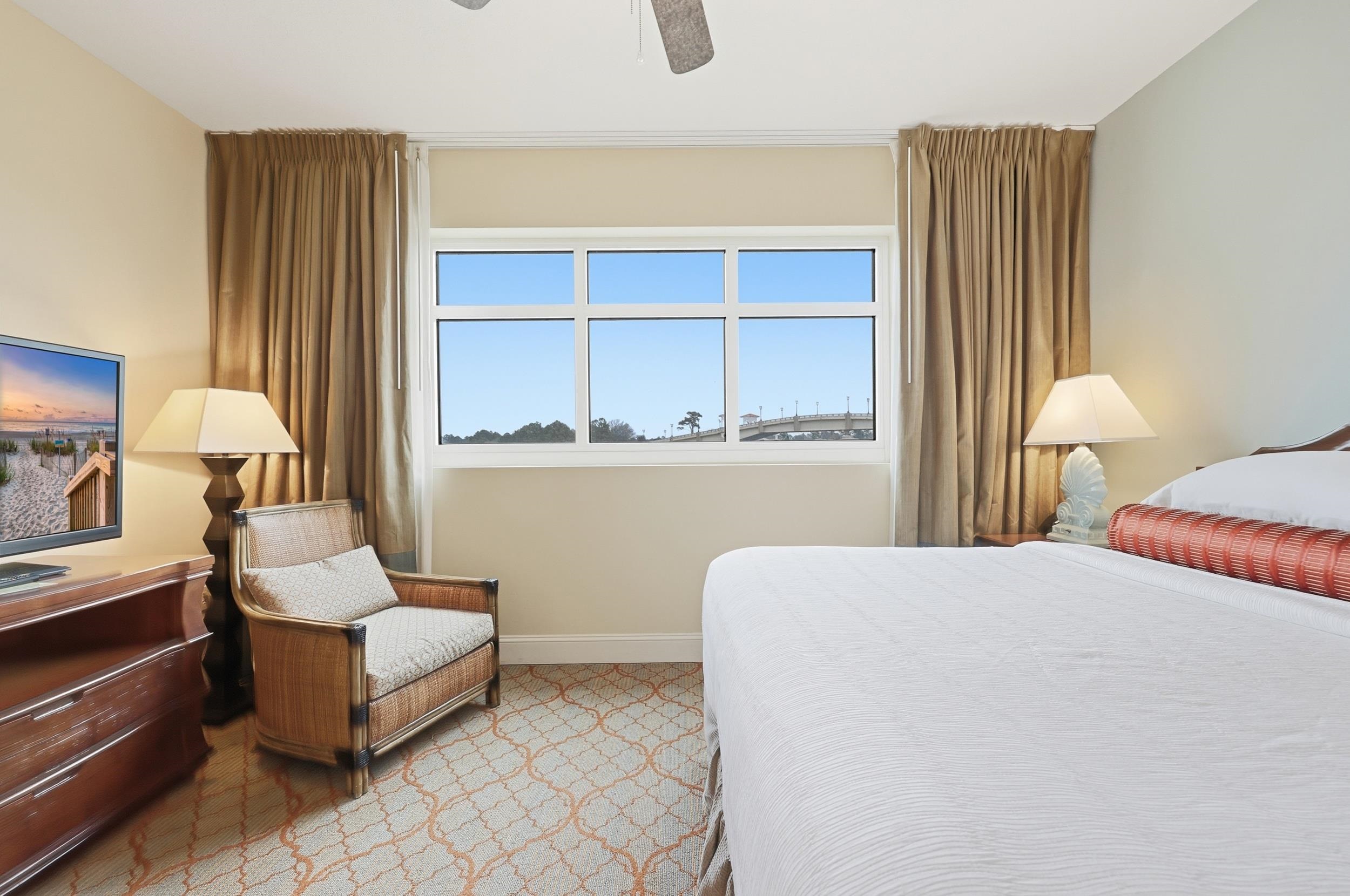 8121 Amalfi Pl. Unit: 4-404