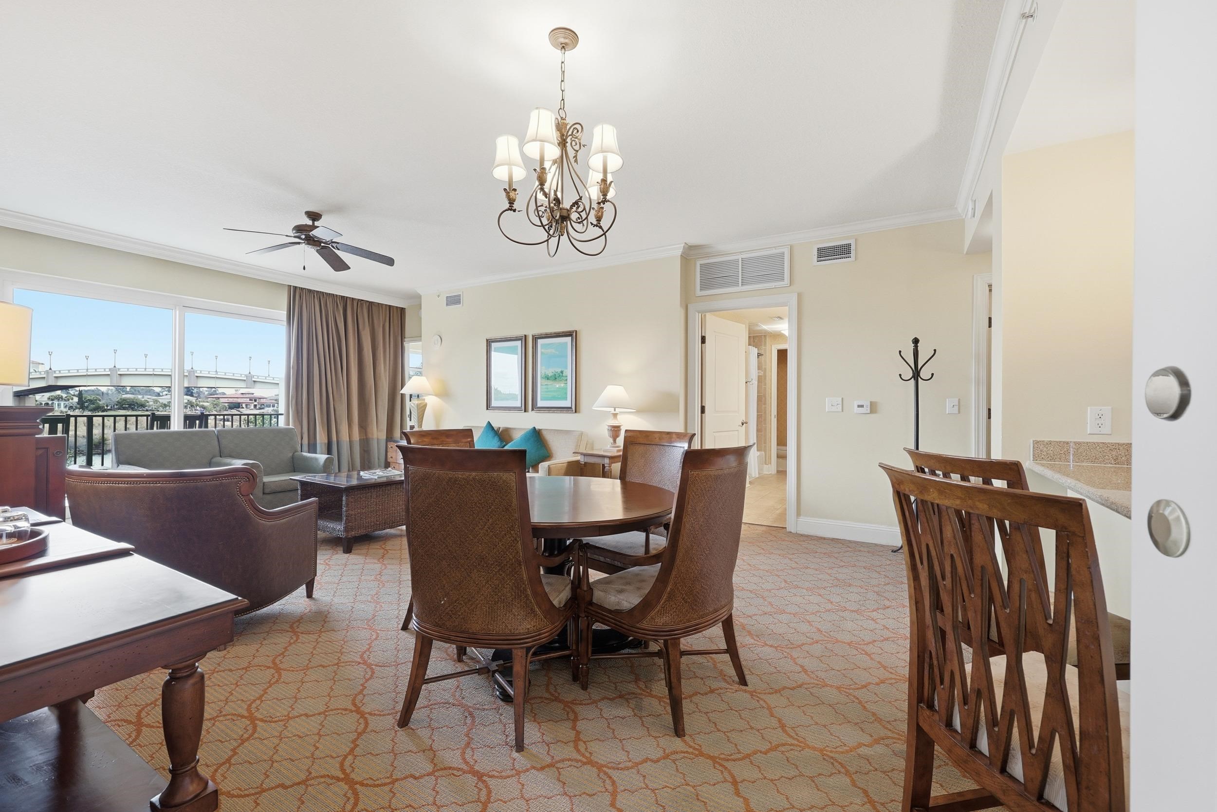 8121 Amalfi Pl. Unit: 4-404