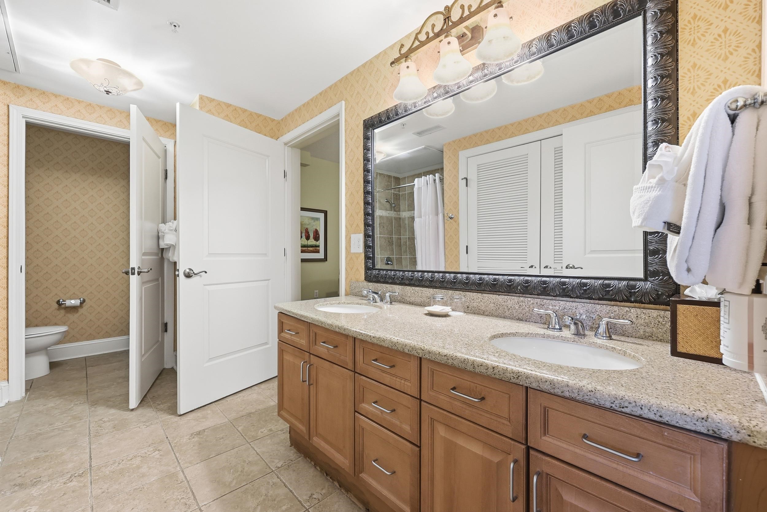 8121 Amalfi Pl. Unit: 4-404